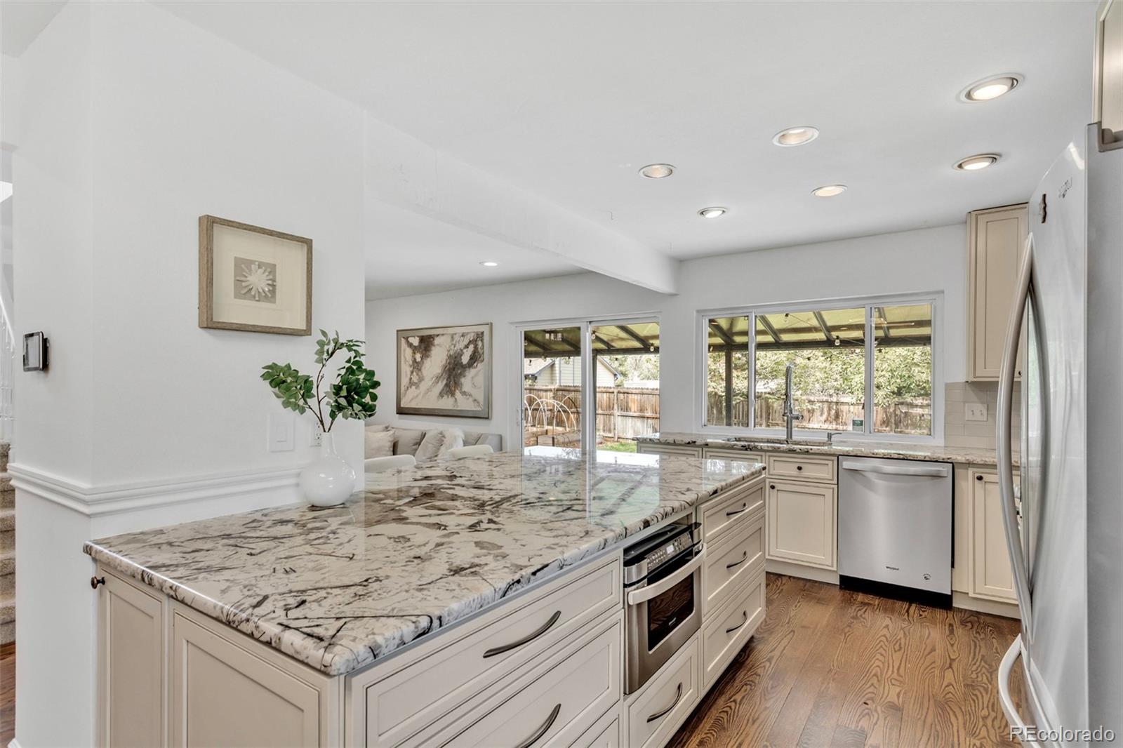 MLS Image #11 for 7926 s roslyn way,englewood, Colorado