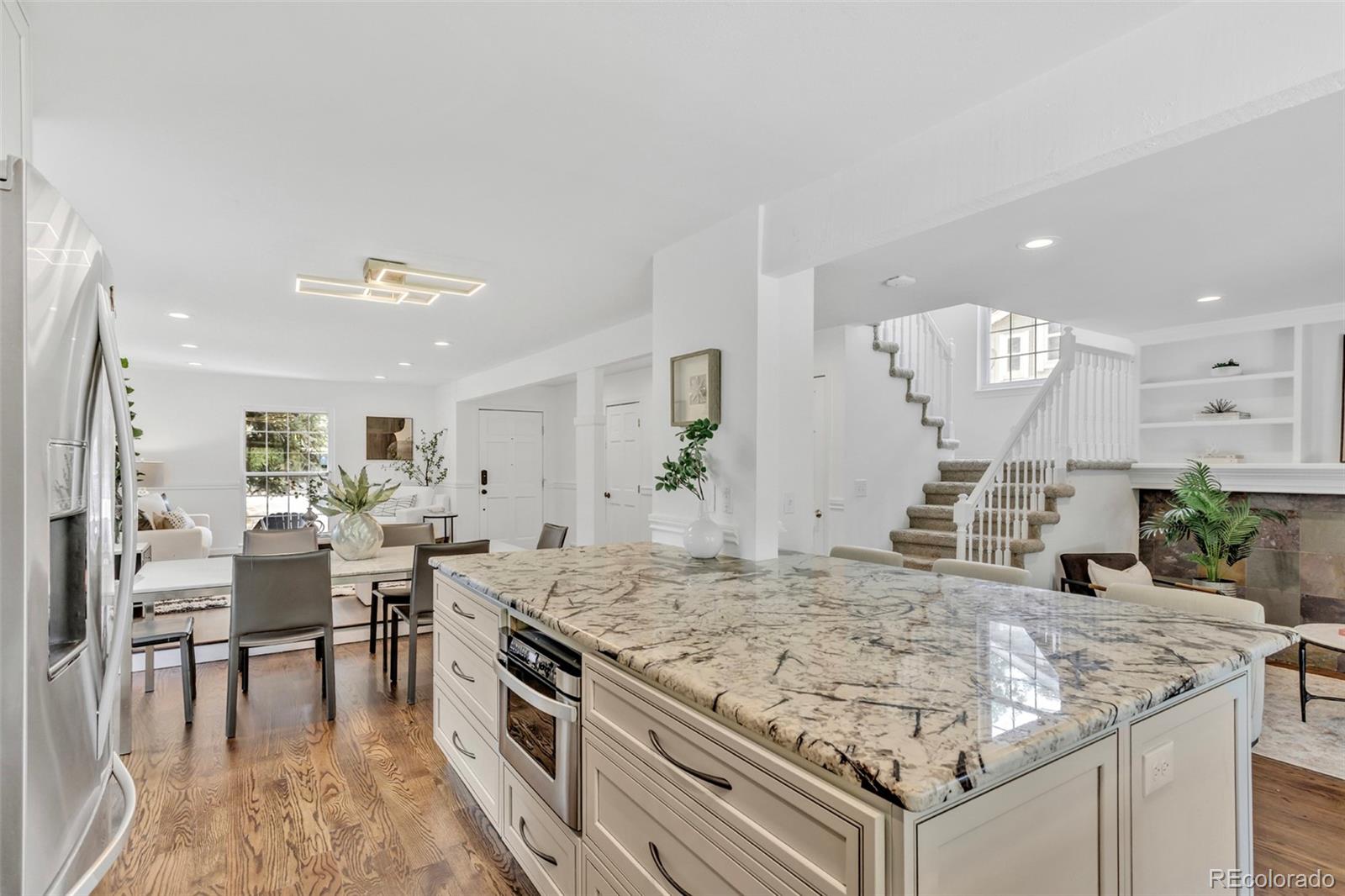 MLS Image #12 for 7926 s roslyn way,englewood, Colorado