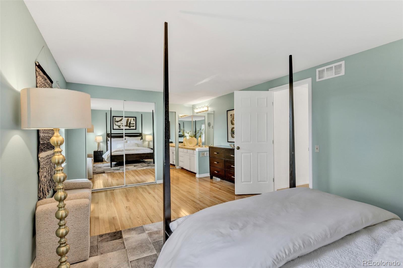 MLS Image #25 for 7926 s roslyn way,englewood, Colorado