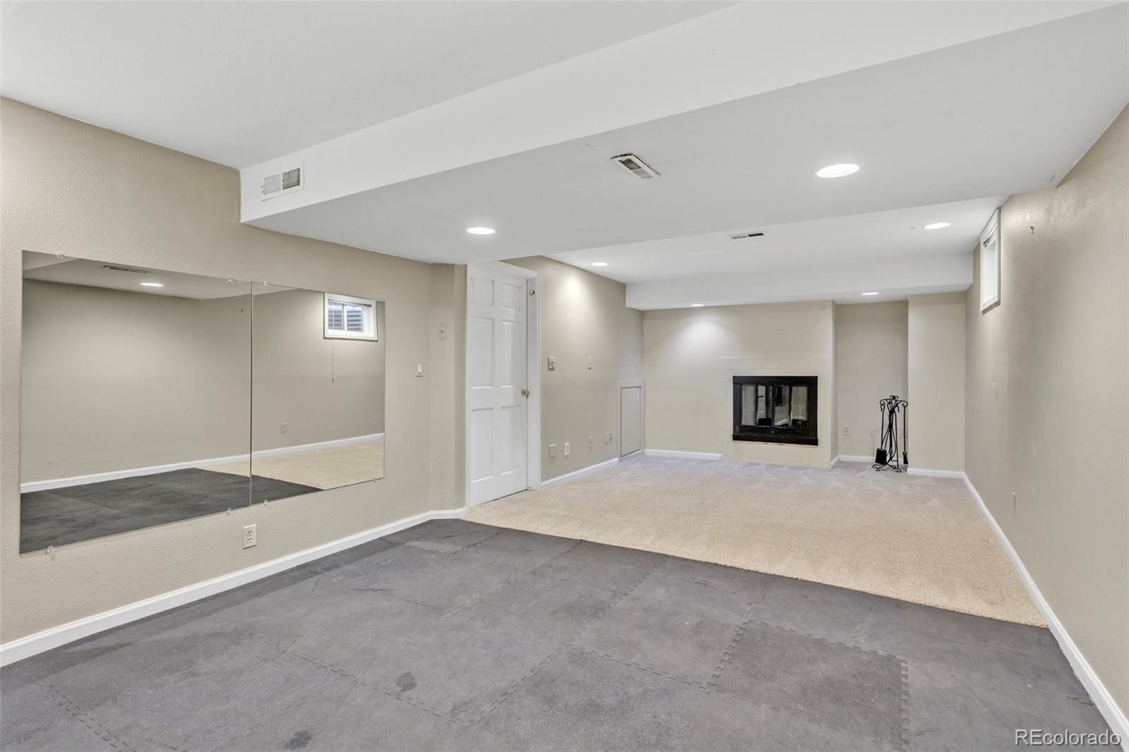 MLS Image #31 for 7926 s roslyn way,englewood, Colorado