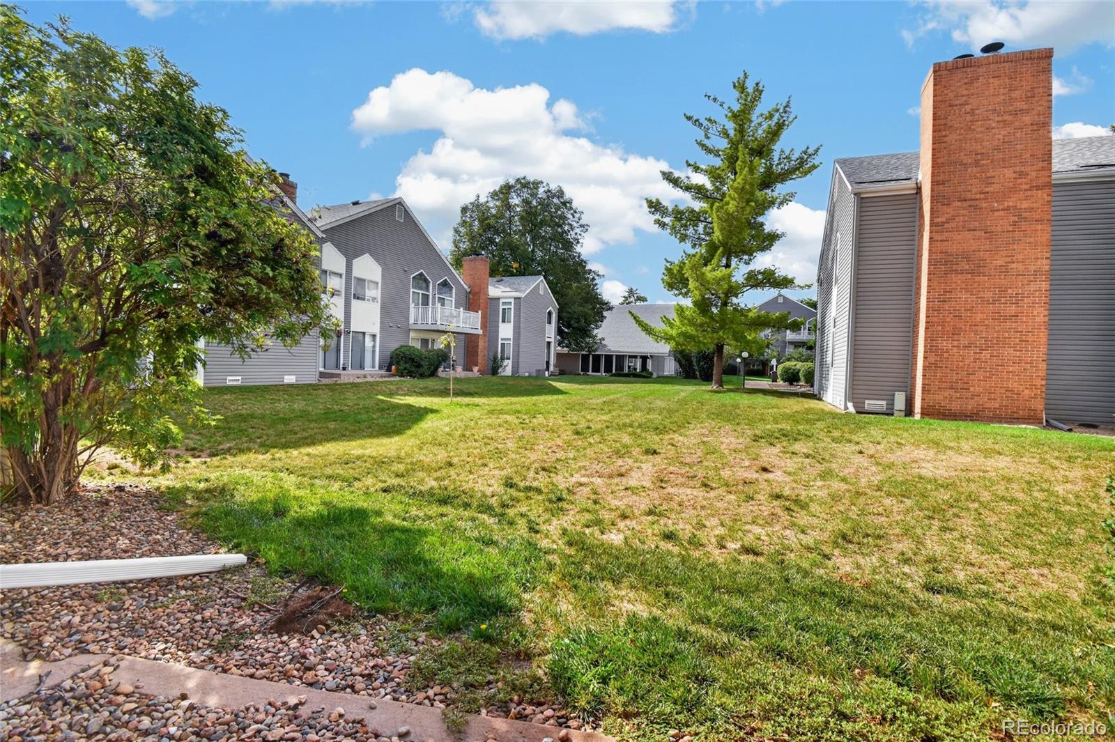 MLS Image #19 for 3309 s monaco street parkway,denver, Colorado