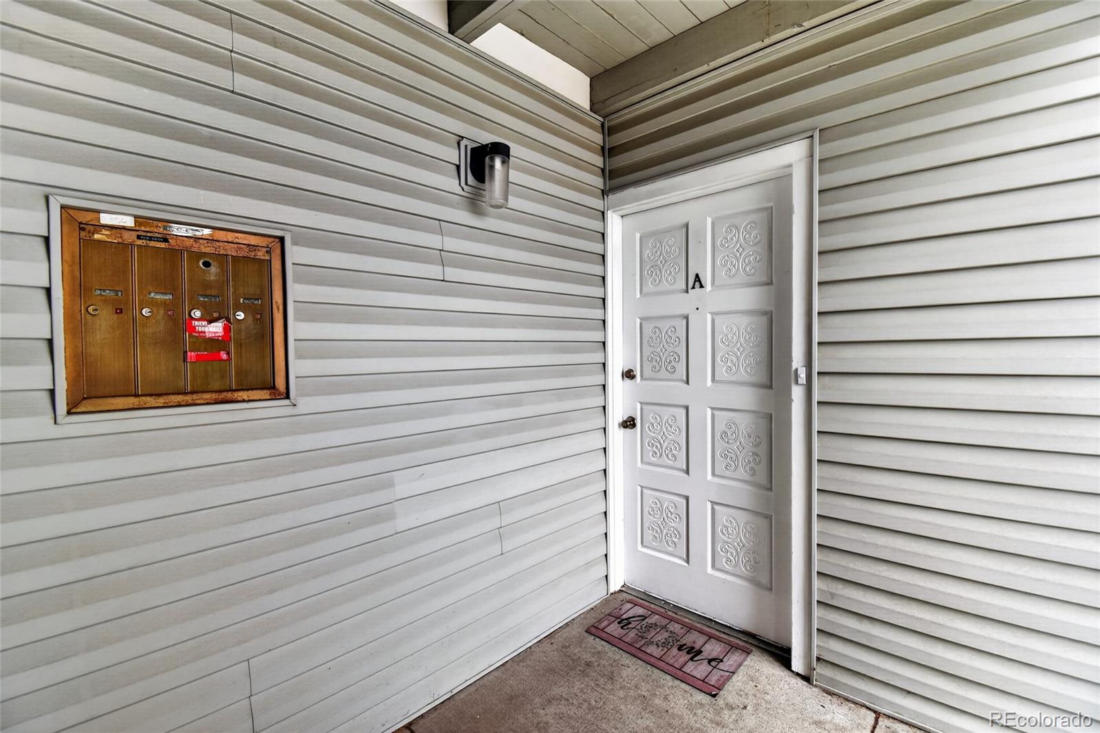 MLS Image #3 for 3309 s monaco street parkway,denver, Colorado