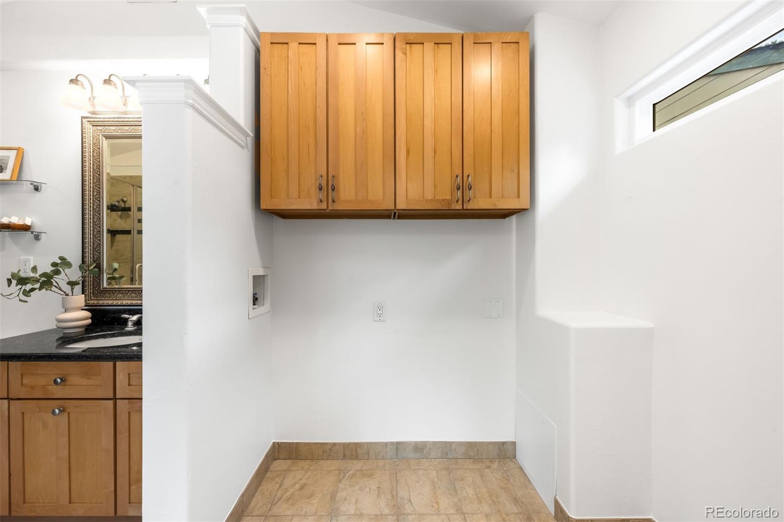 MLS Image #13 for 2985 s forest street,denver, Colorado