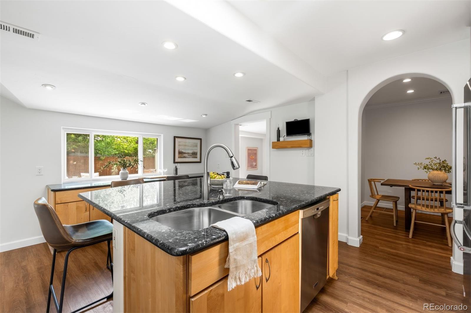 MLS Image #6 for 2985 s forest street,denver, Colorado