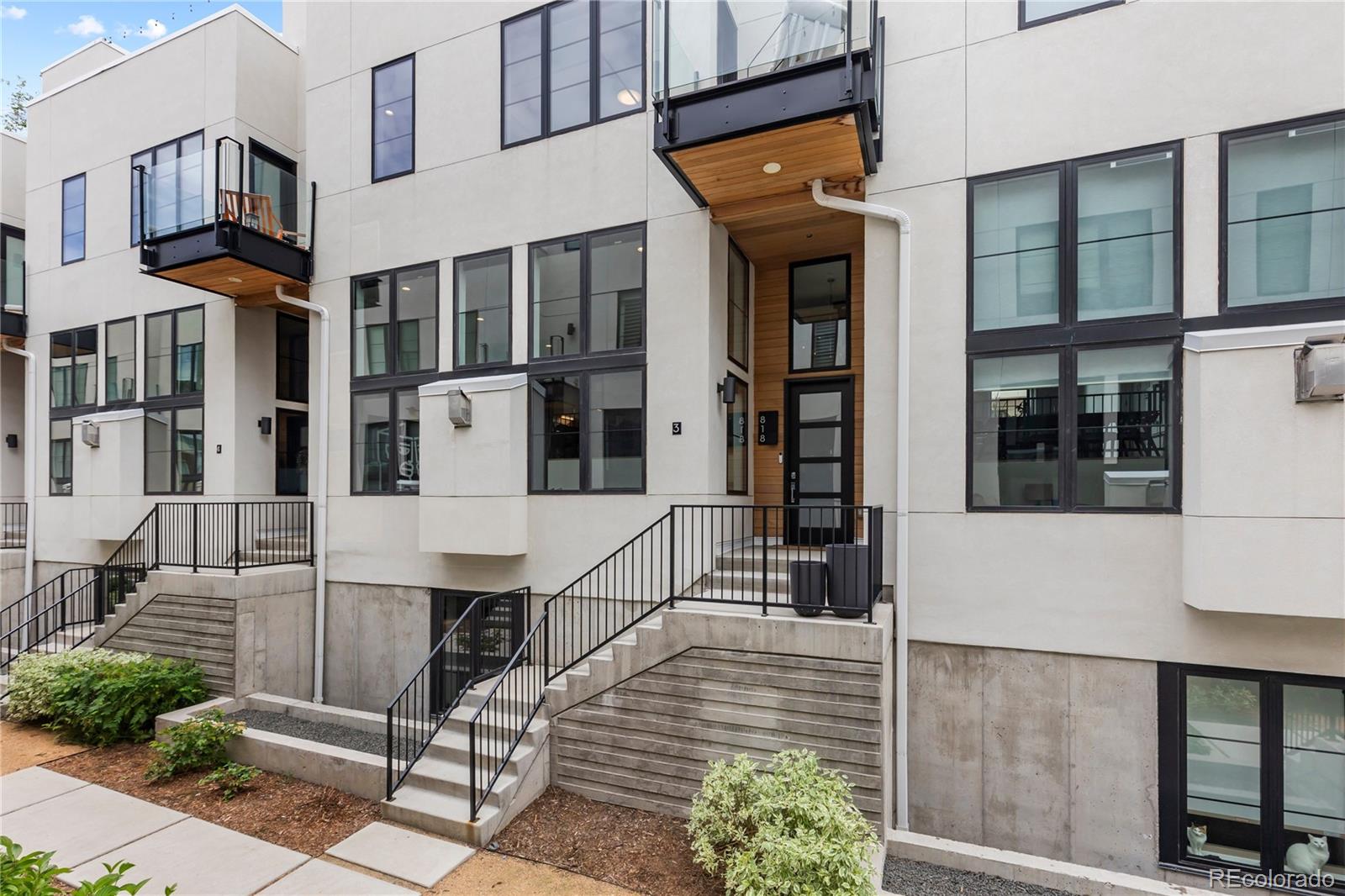 MLS Image #5 for 818  ash street,denver, Colorado
