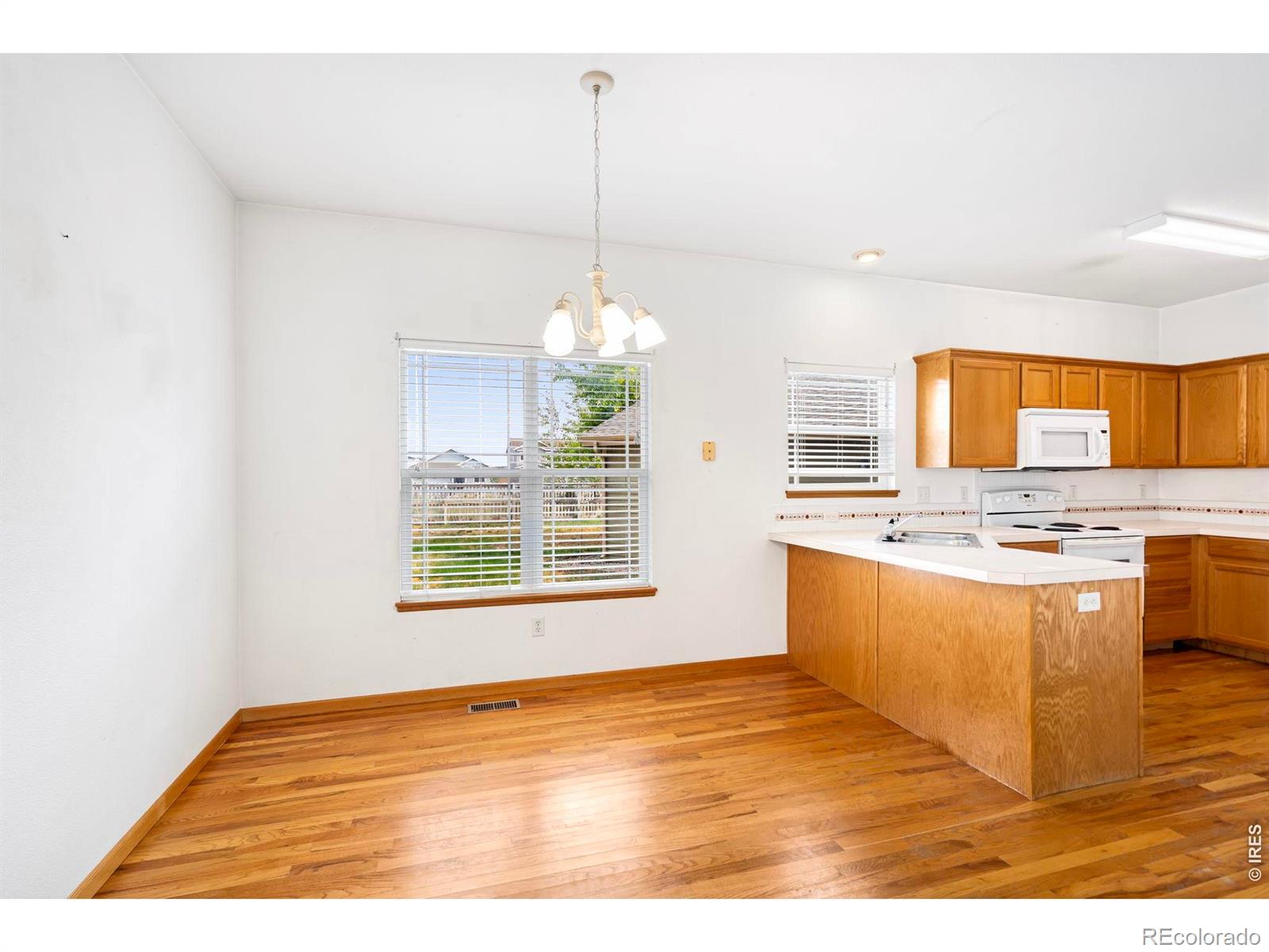 MLS Image #9 for 1422  fairfield avenue,windsor, Colorado