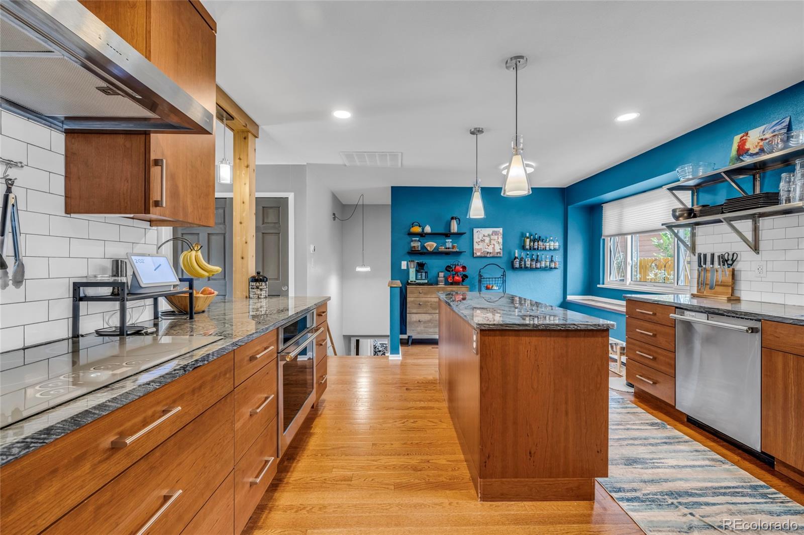 MLS Image #16 for 105 s brentwood street,denver, Colorado