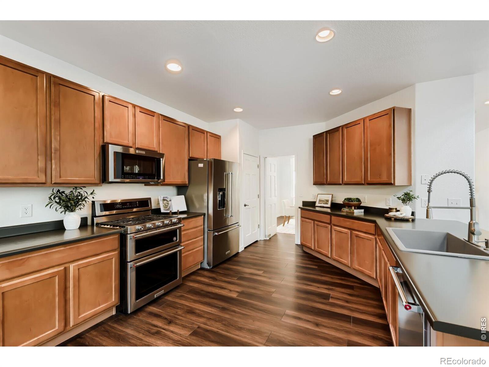 MLS Image #11 for 14338  lakeview lane,broomfield, Colorado