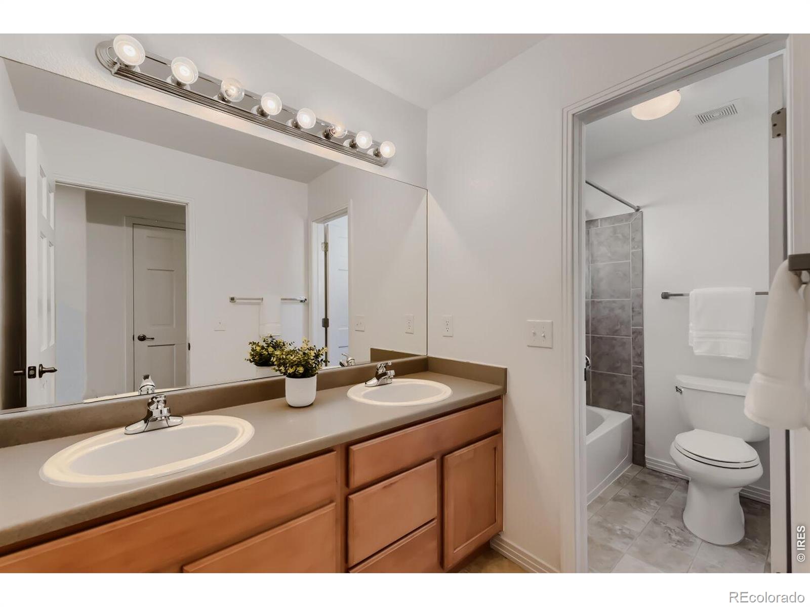 MLS Image #28 for 14338  lakeview lane,broomfield, Colorado