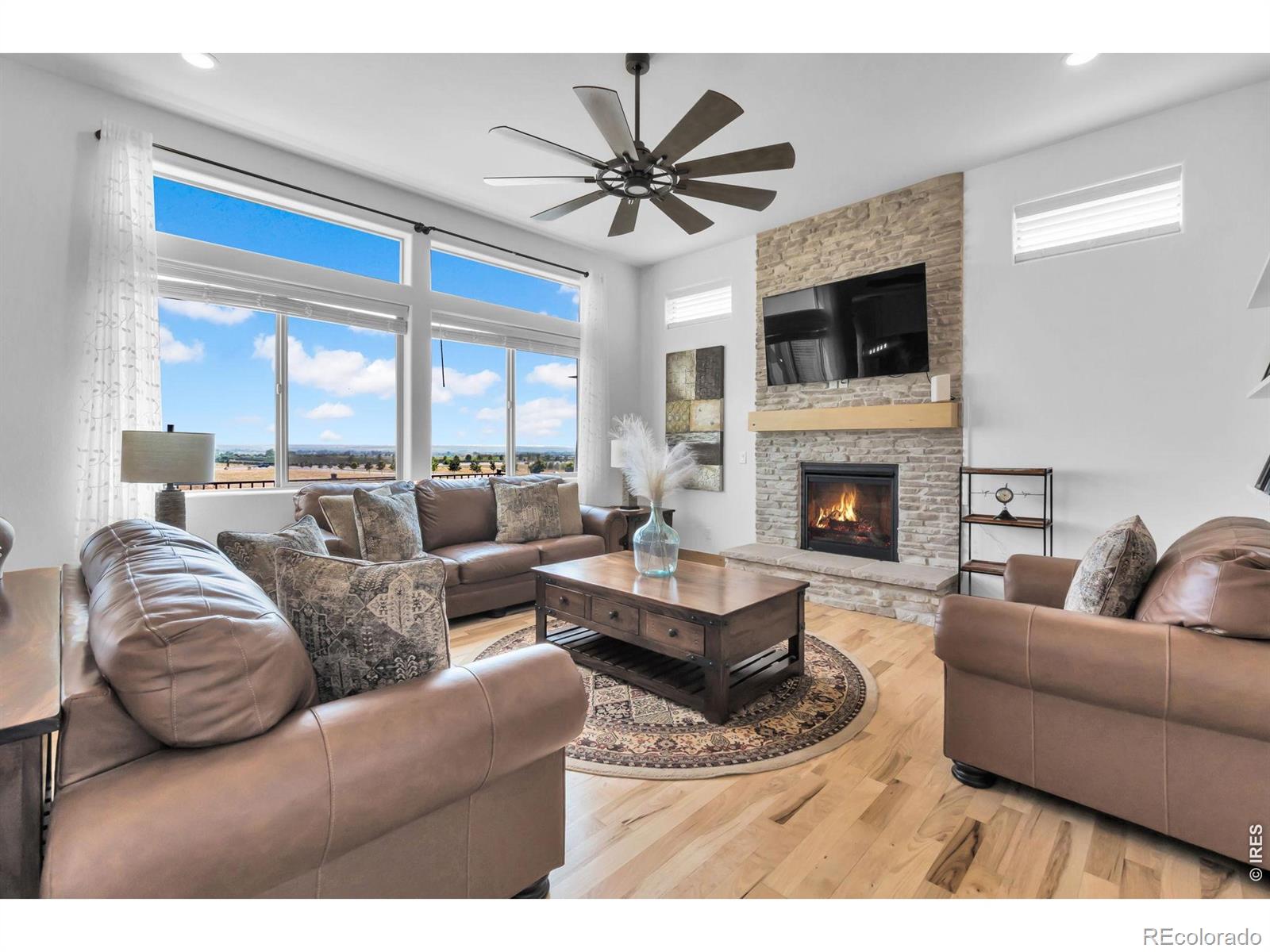 MLS Image #8 for 1699  corby drive,windsor, Colorado