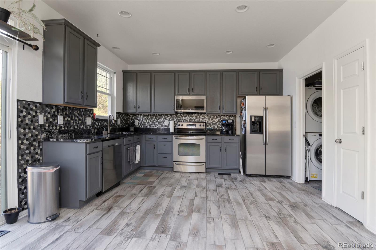 MLS Image #15 for 24167 e 5th place,aurora, Colorado