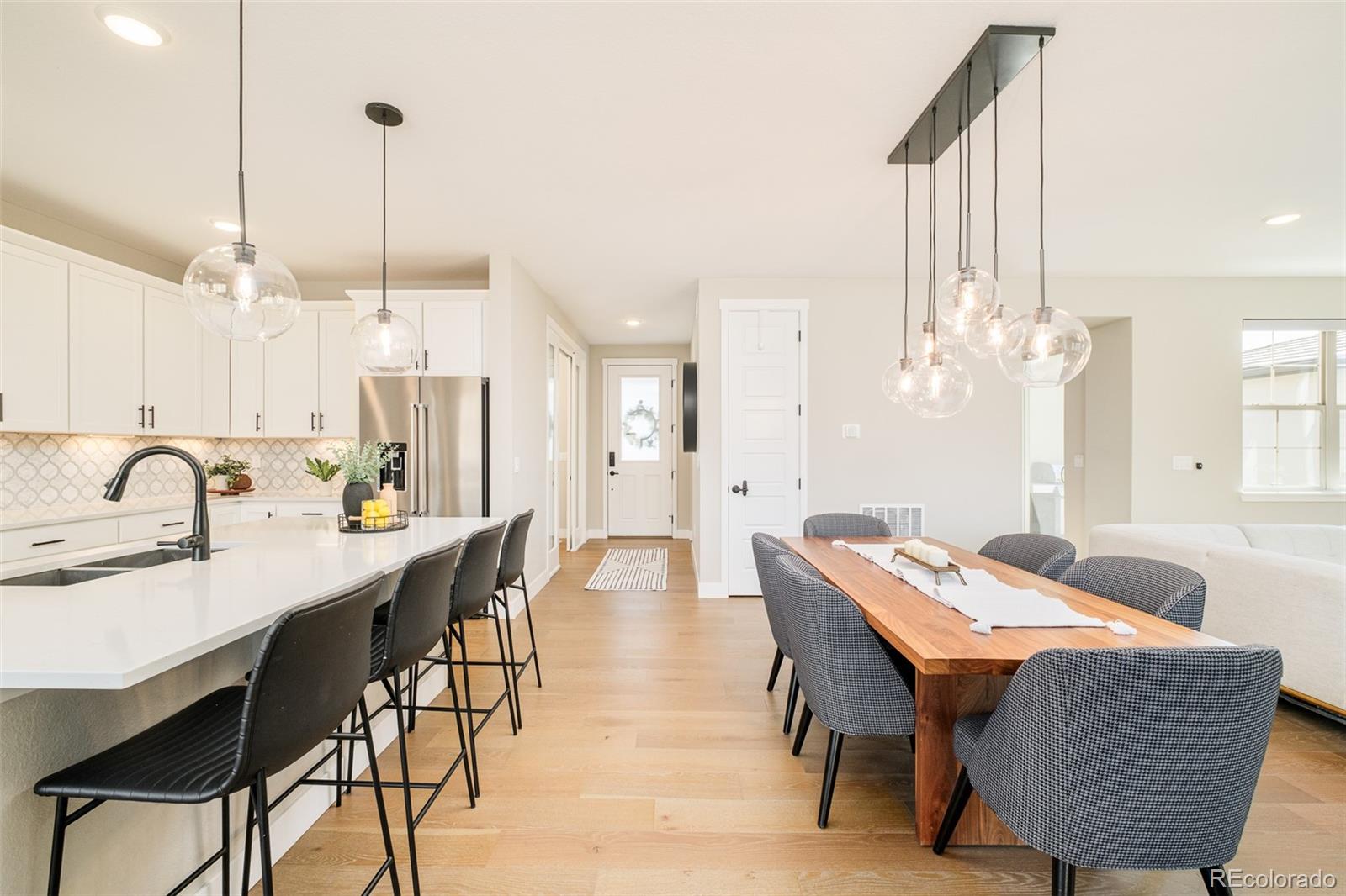 MLS Image #4 for 2175 s poppy street,denver, Colorado
