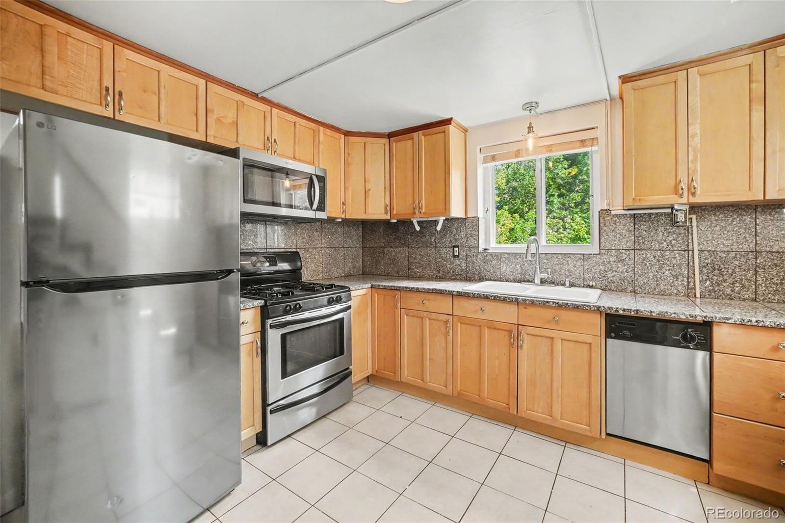 MLS Image #5 for 309  arapahoe street 1/2,golden, Colorado
