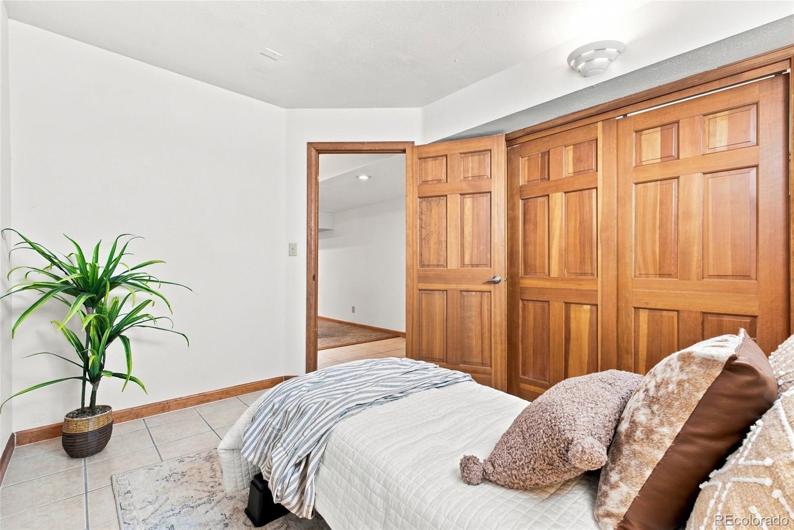MLS Image #18 for 7084  fox paw trail,littleton, Colorado