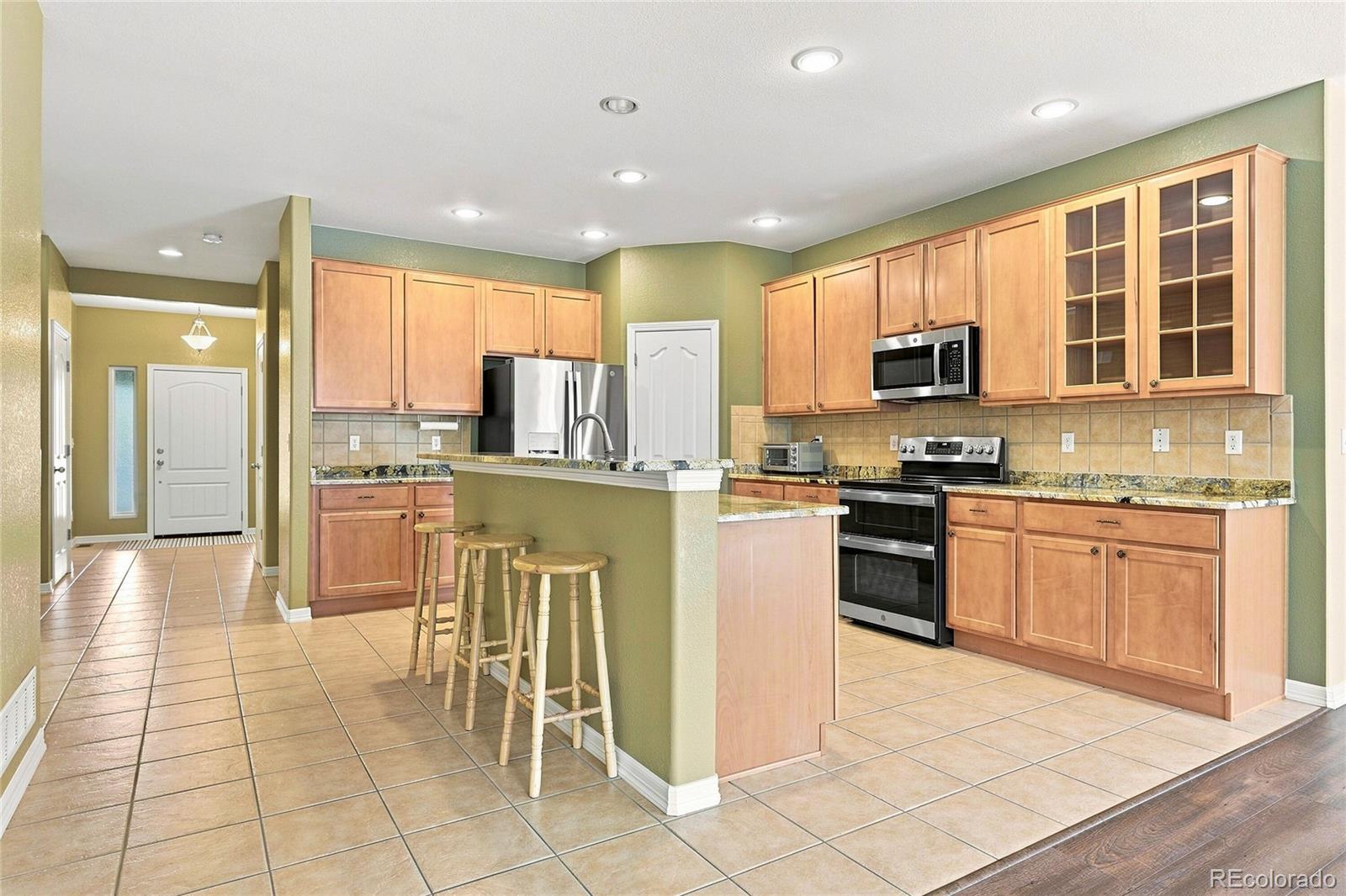 MLS Image #1 for 186 n coolidge way,aurora, Colorado
