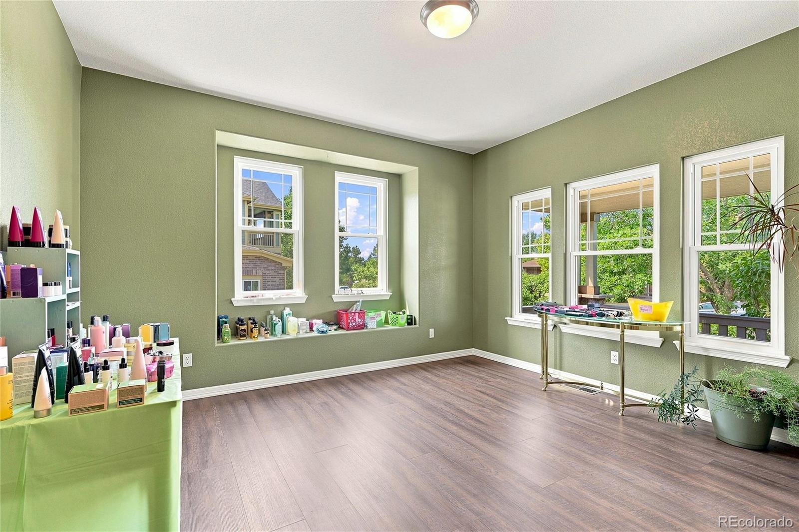 MLS Image #9 for 186 n coolidge way,aurora, Colorado