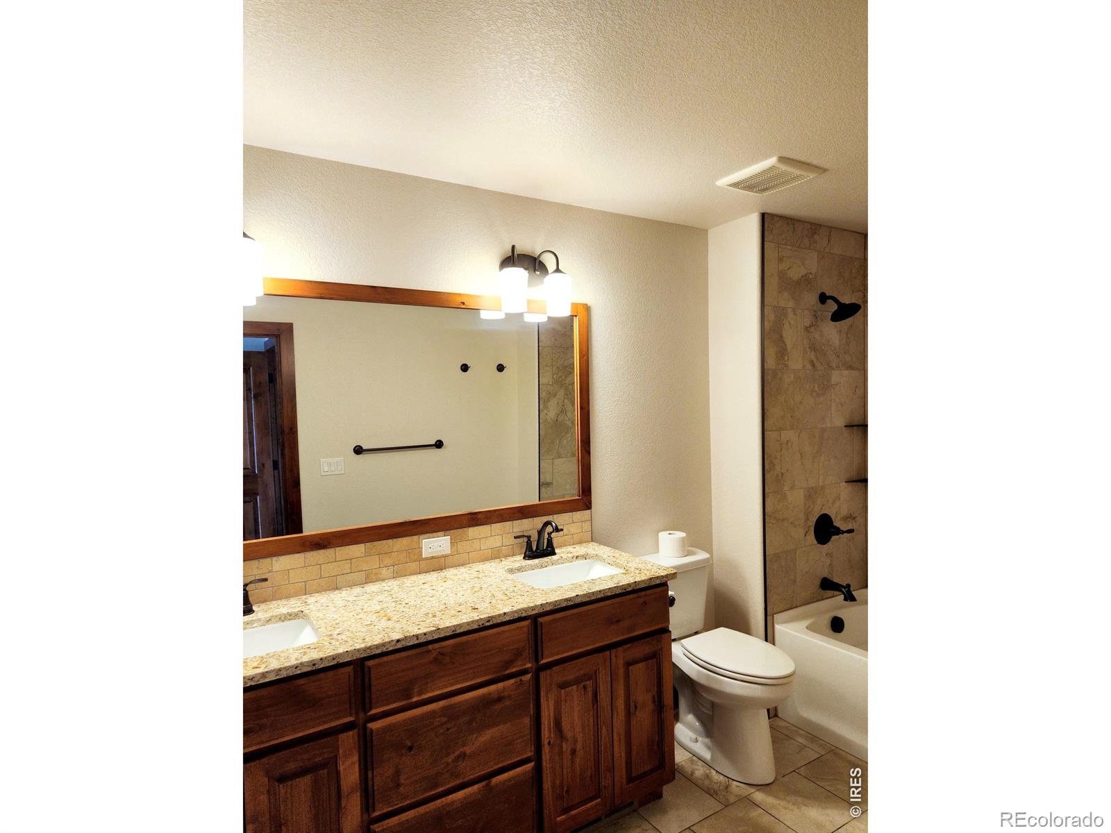 MLS Image #22 for 1928  sunshine peak drive,loveland, Colorado