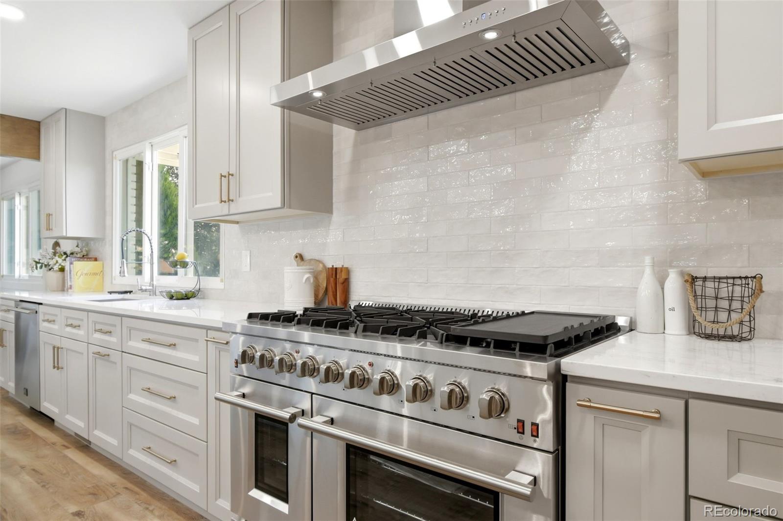 MLS Image #11 for 7528  queen circle,arvada, Colorado