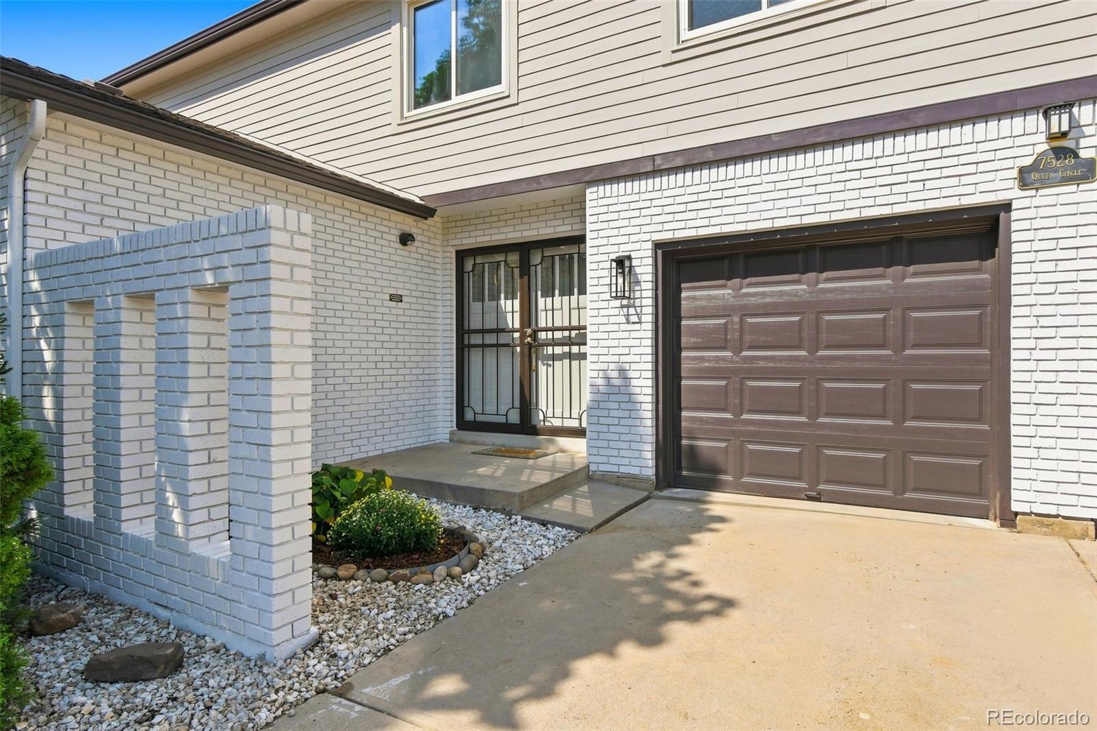 MLS Image #2 for 7528  queen circle,arvada, Colorado