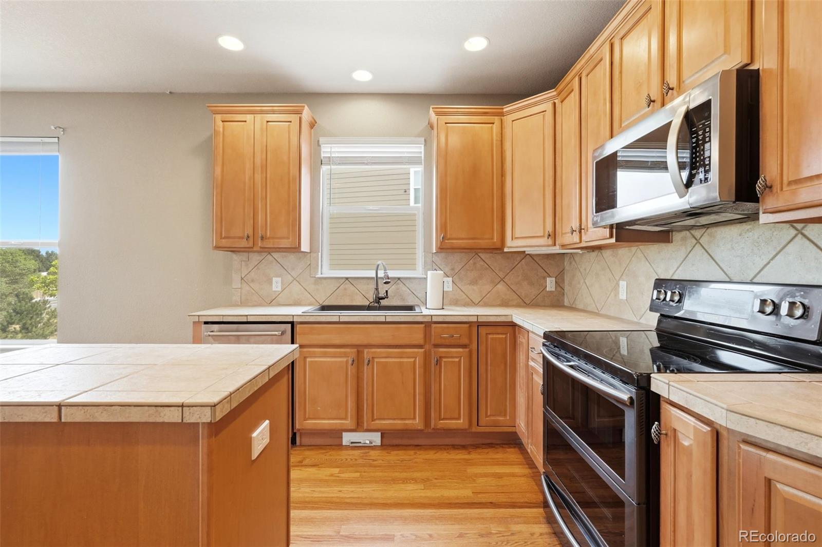 MLS Image #14 for 8343  briar trace way,castle rock, Colorado