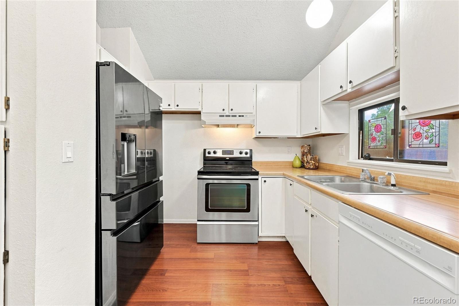 MLS Image #5 for 3754 s danube circle,aurora, Colorado