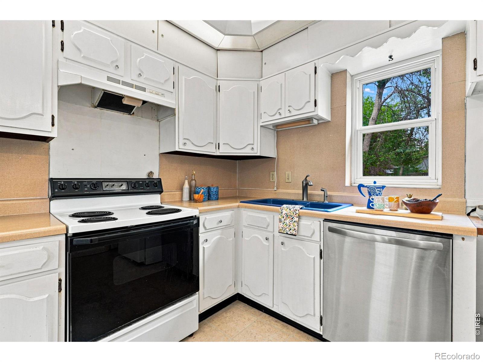 MLS Image #12 for 3345  broadway street,boulder, Colorado