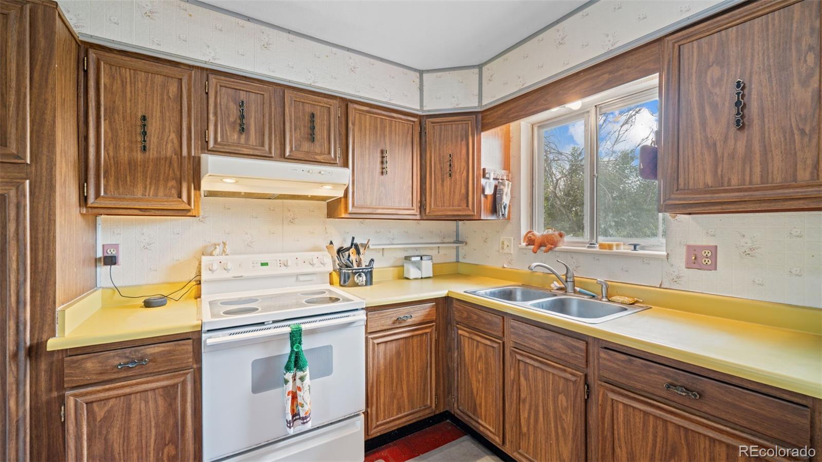 MLS Image #9 for 1615  mineola street,colorado springs, Colorado