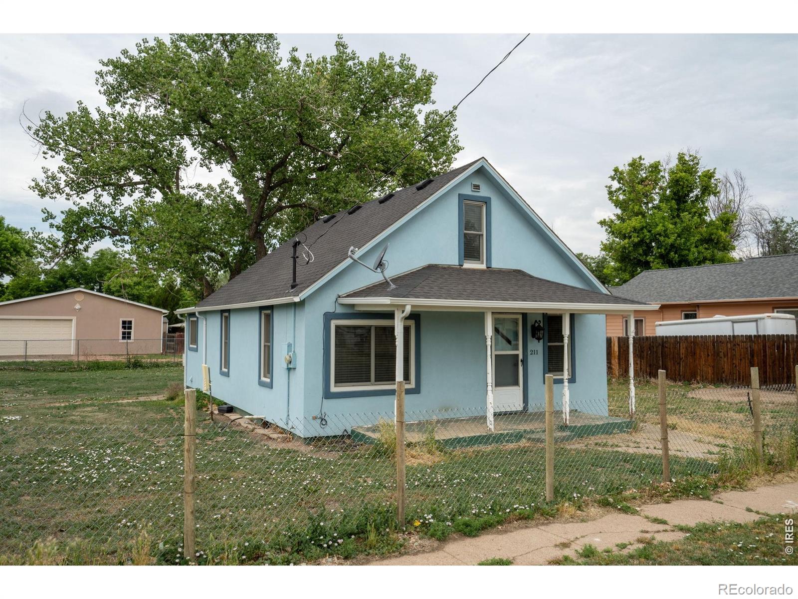 MLS Image #3 for 211  johnson street,frederick, Colorado