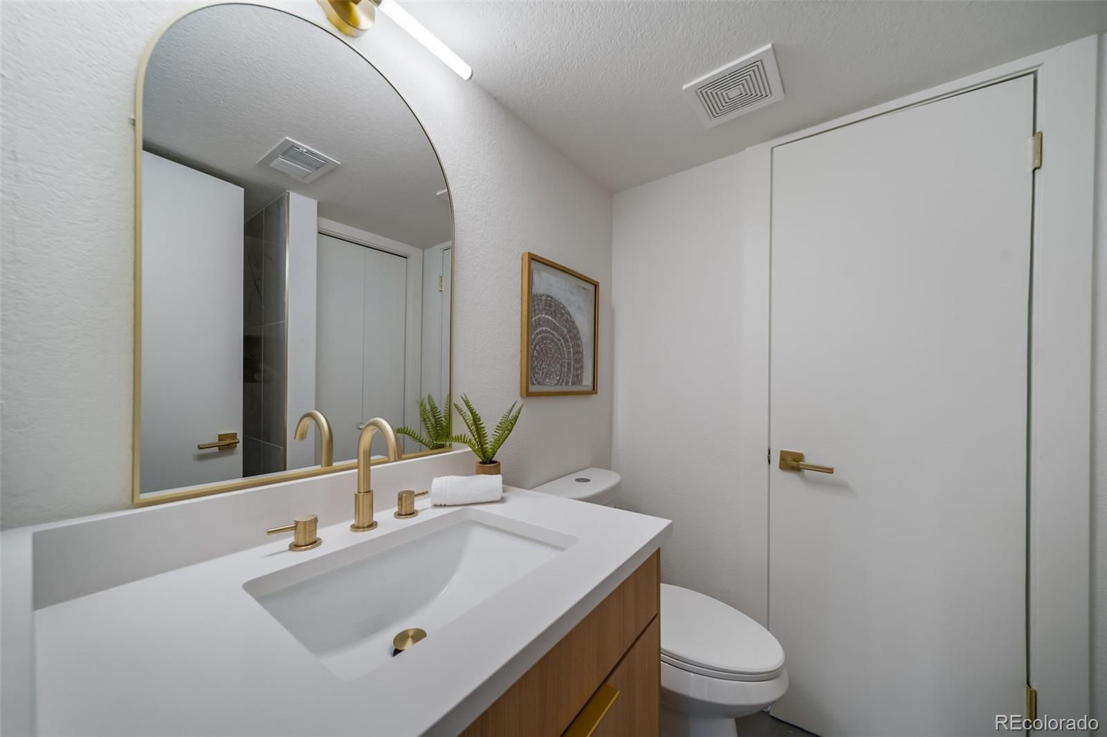 MLS Image #19 for 3830 s genoa circle,aurora, Colorado