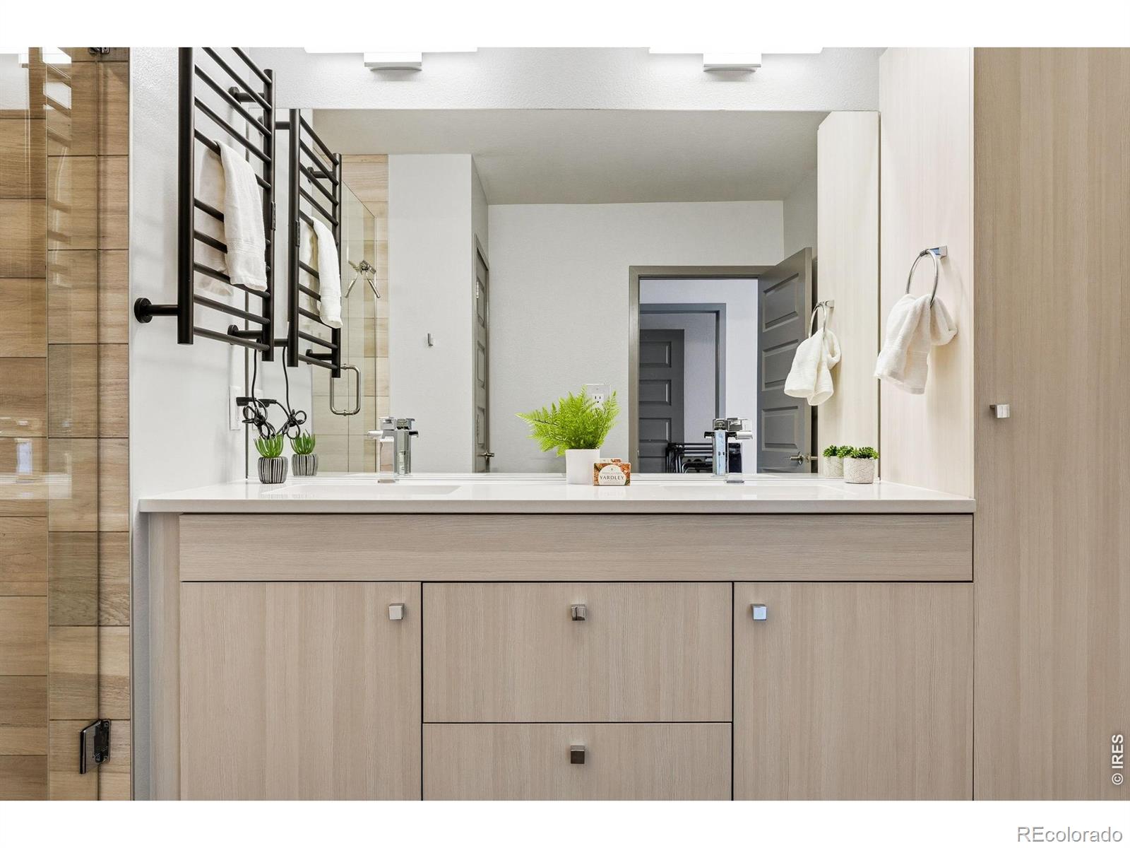 MLS Image #12 for 3494 e 31st avenue,denver, Colorado