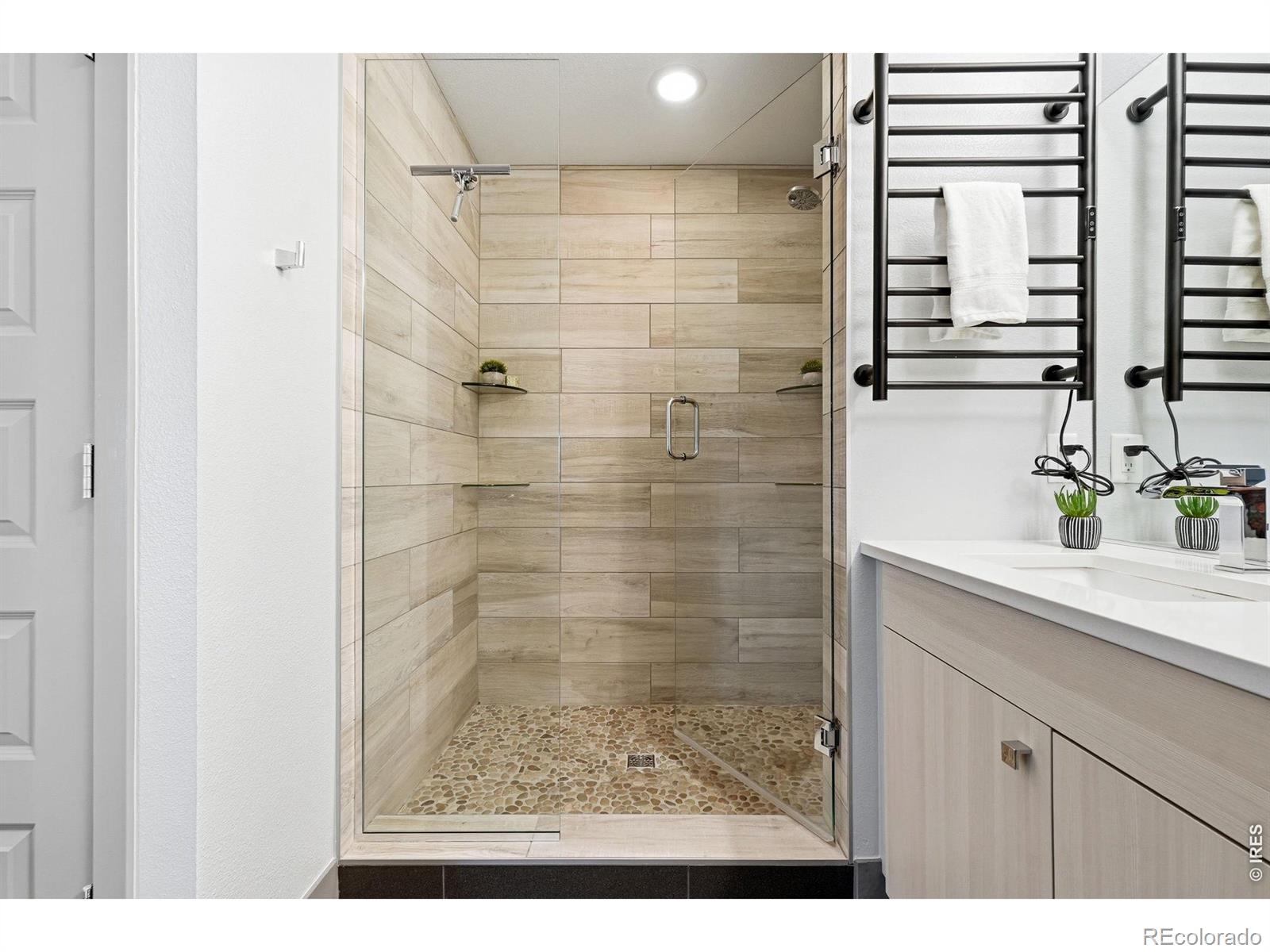 MLS Image #13 for 3494 e 31st avenue,denver, Colorado