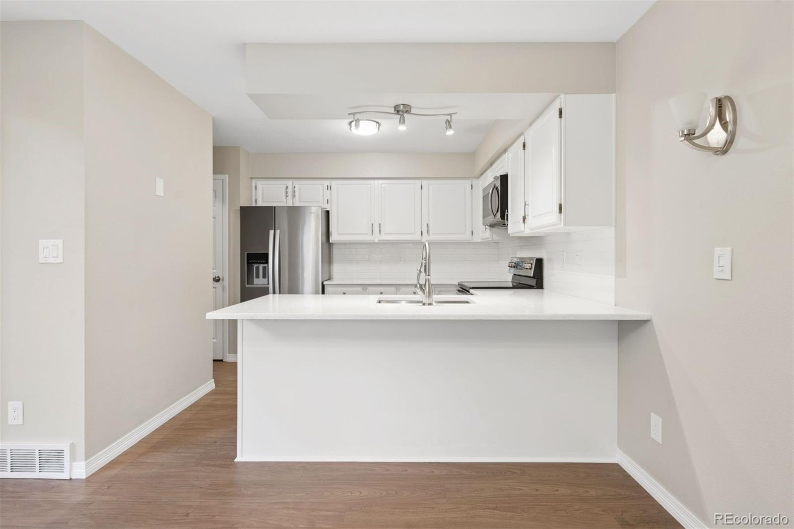 MLS Image #7 for 6043 e briarwood drive ,englewood, Colorado