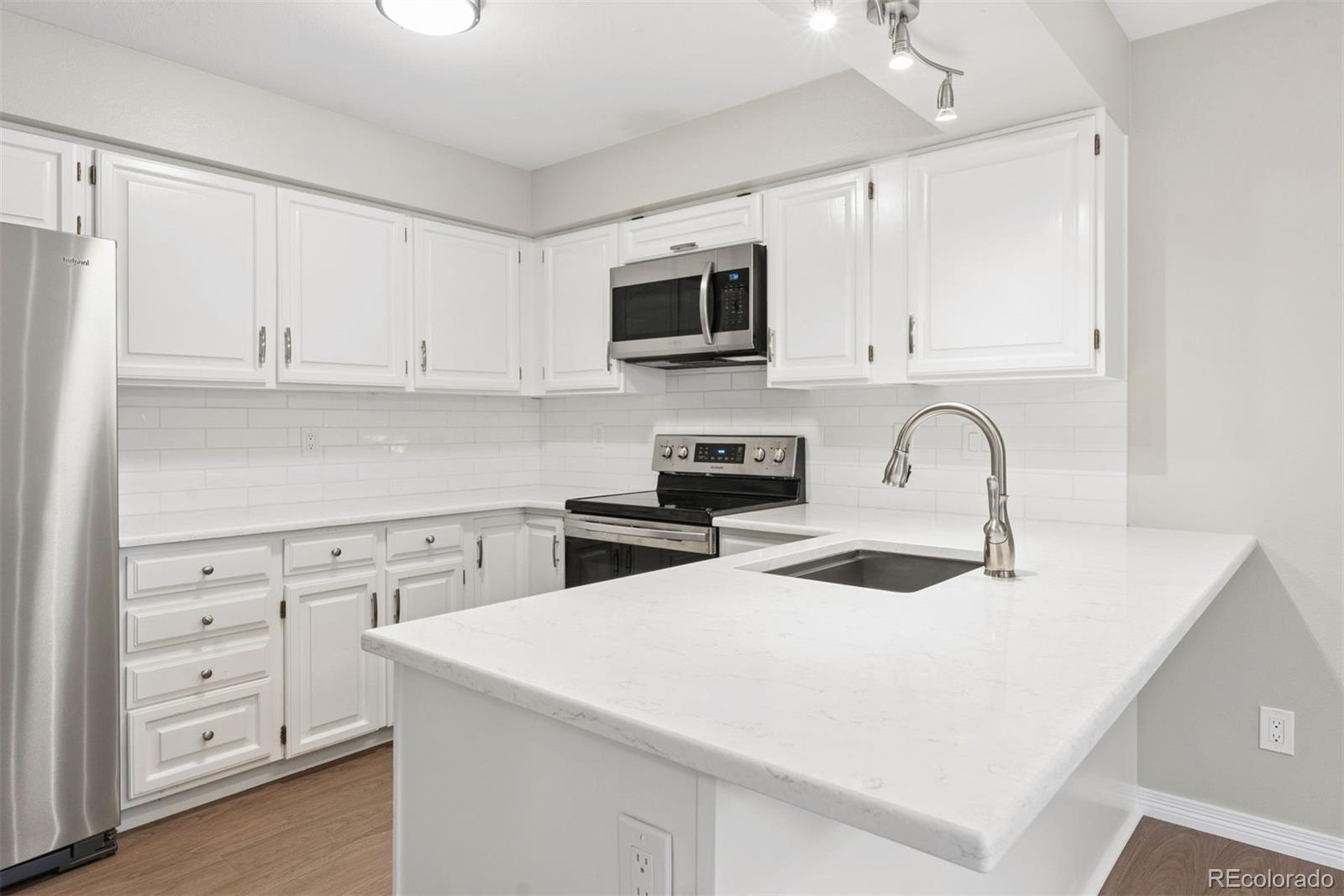 MLS Image #9 for 6043 e briarwood drive ,englewood, Colorado