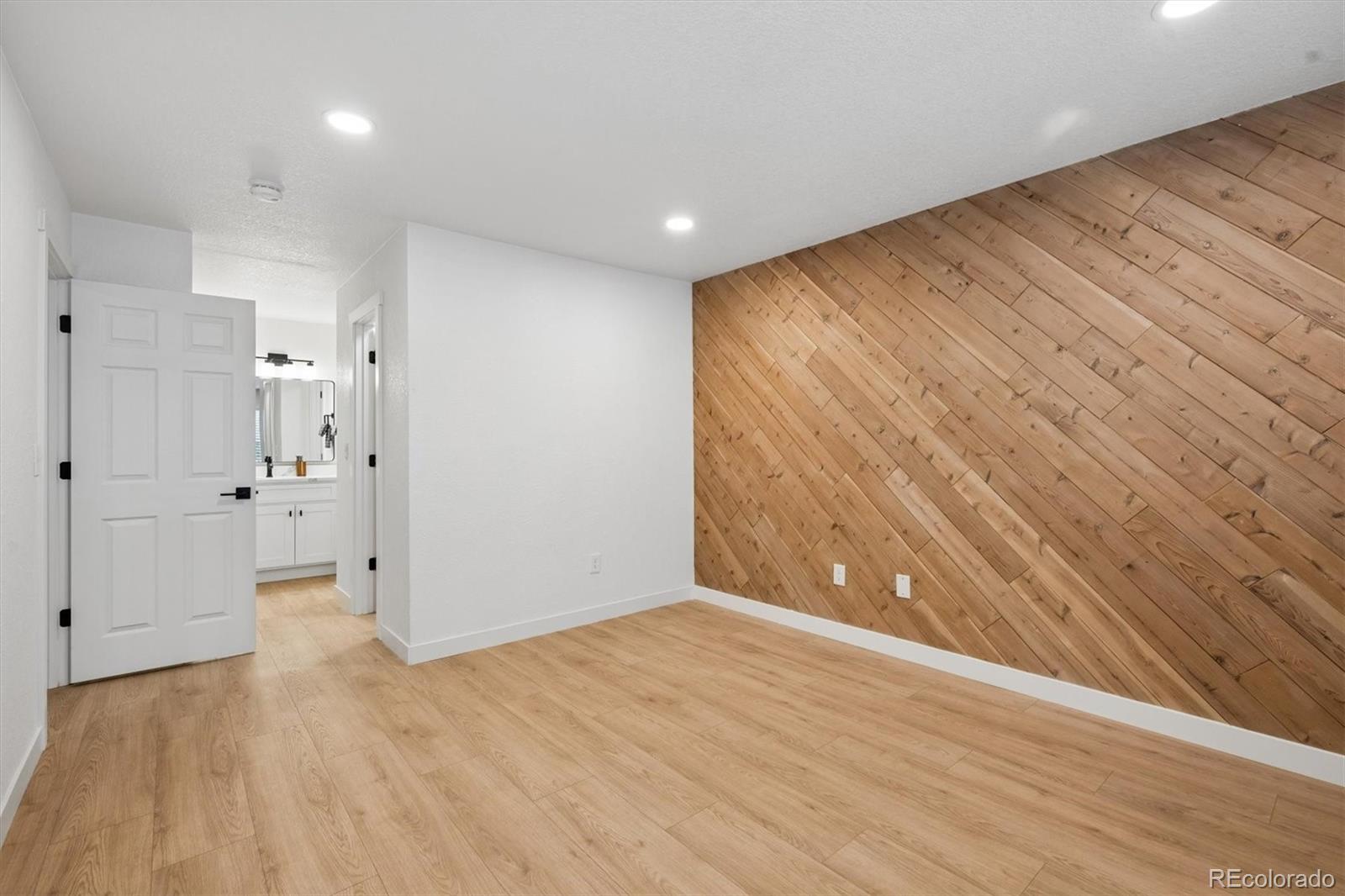 MLS Image #12 for 8015 w eastman place 101,lakewood, Colorado