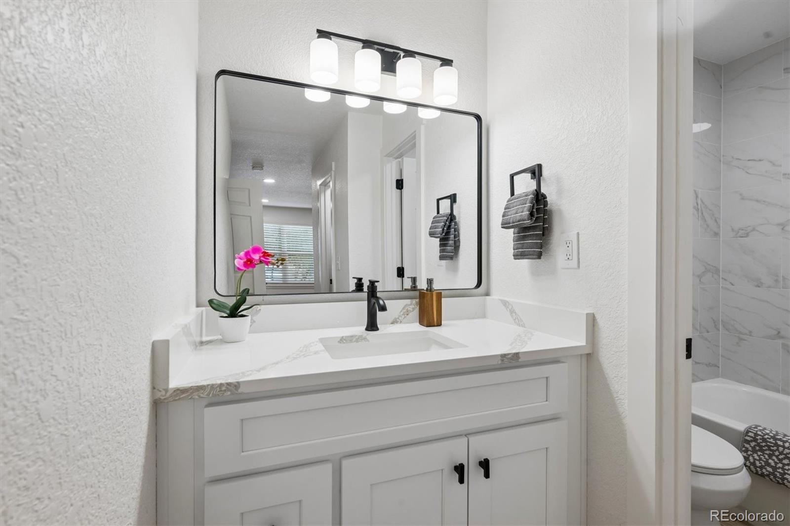 MLS Image #13 for 8015 w eastman place 101,lakewood, Colorado