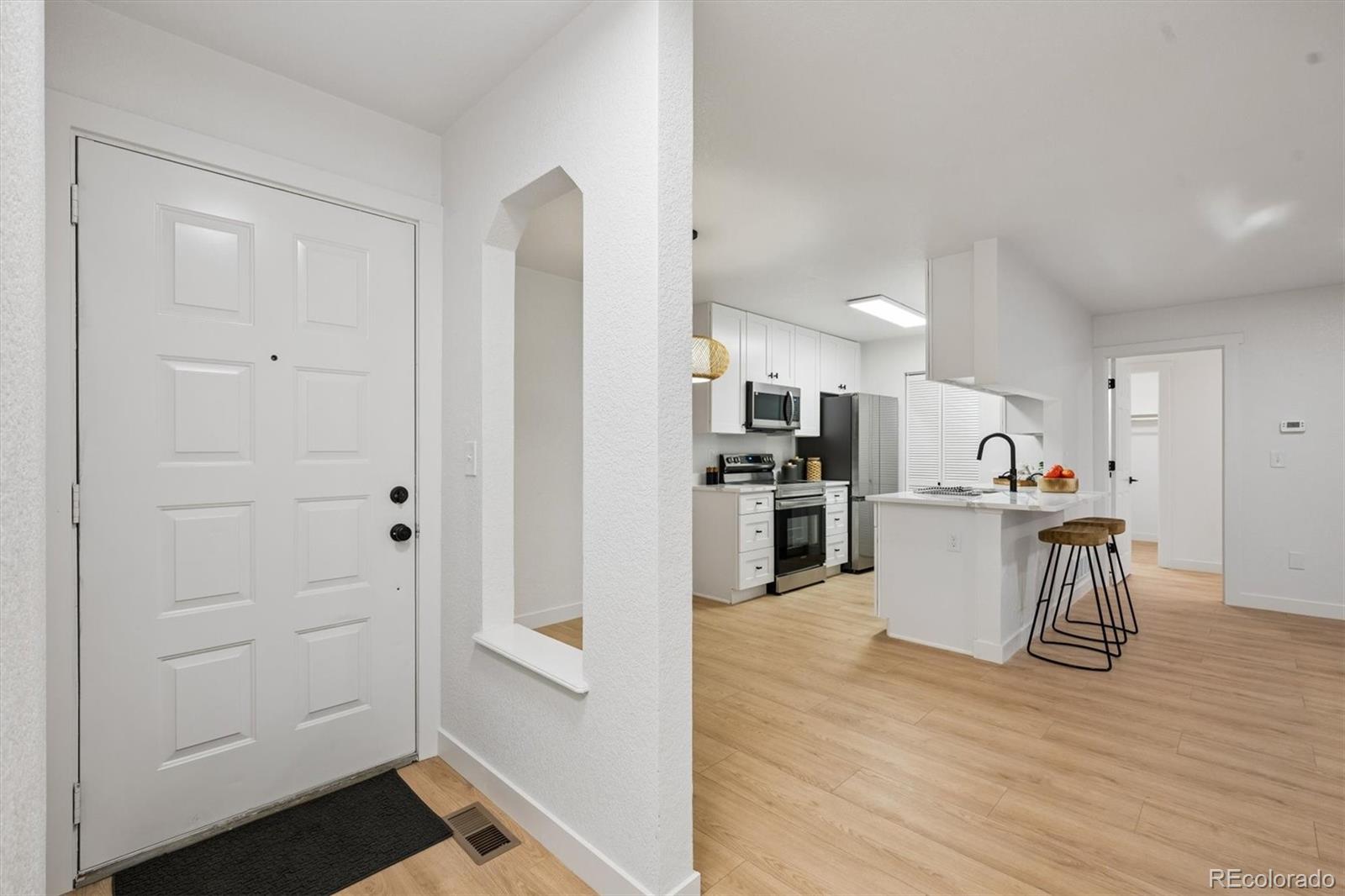 MLS Image #5 for 8015 w eastman place 101,lakewood, Colorado