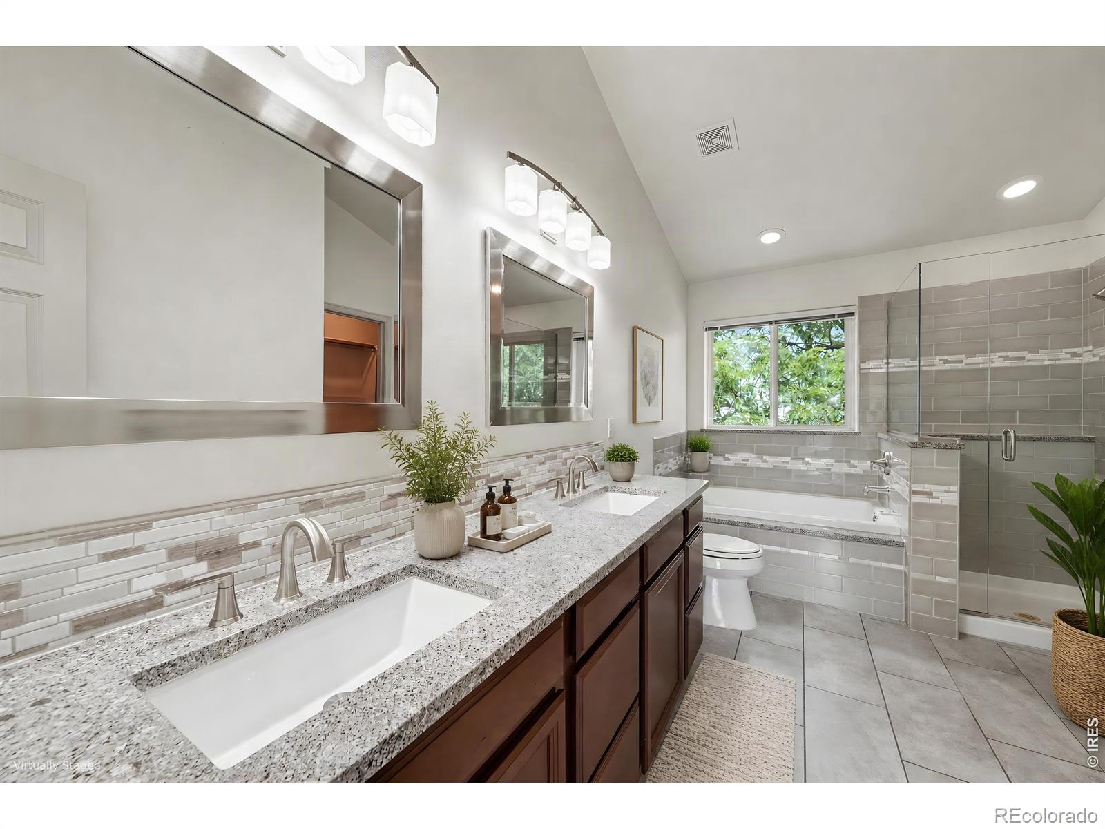 MLS Image #15 for 524 e 16th avenue,longmont, Colorado