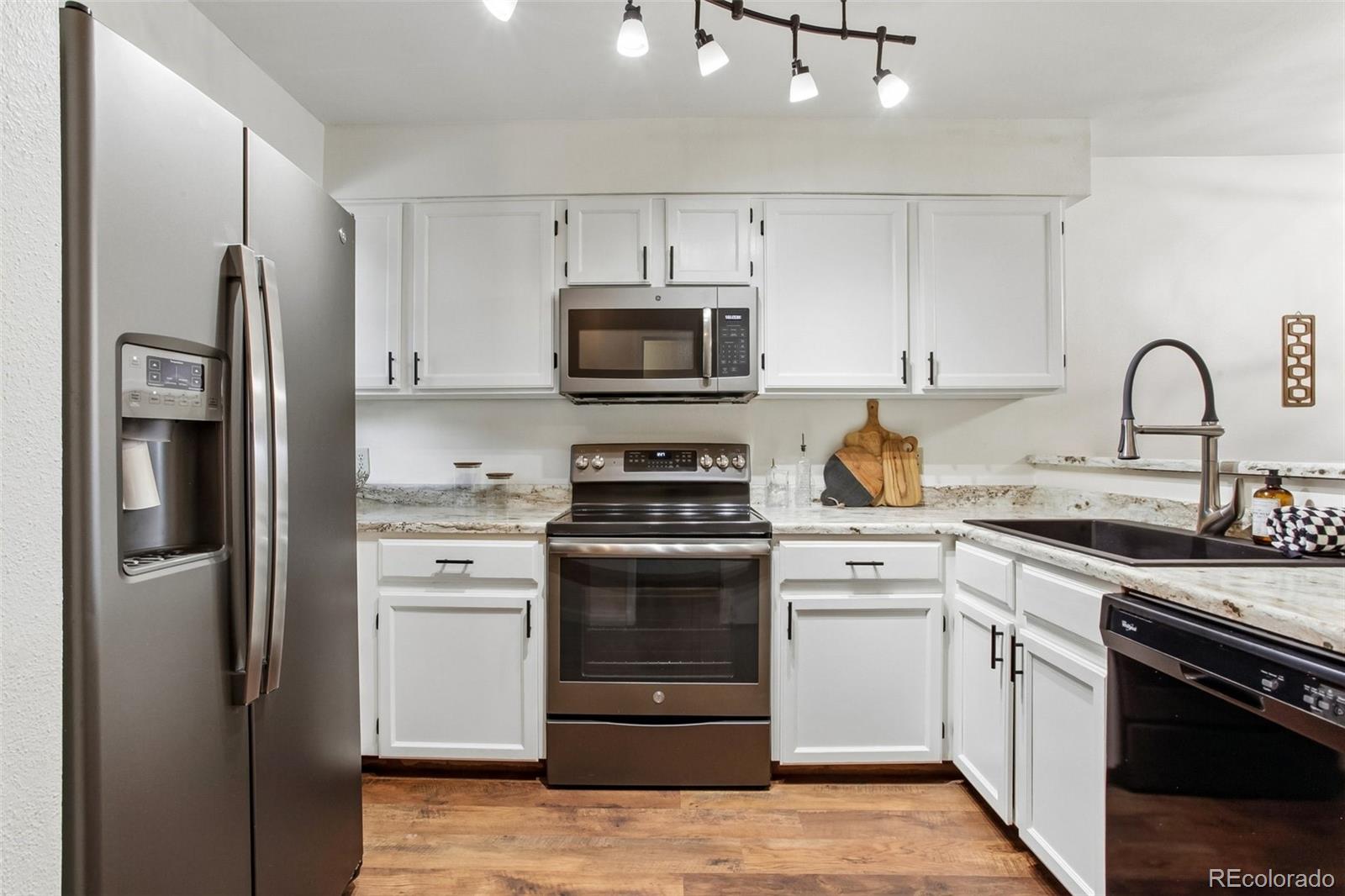 MLS Image #5 for 8749 w cornell avenue 13,lakewood, Colorado