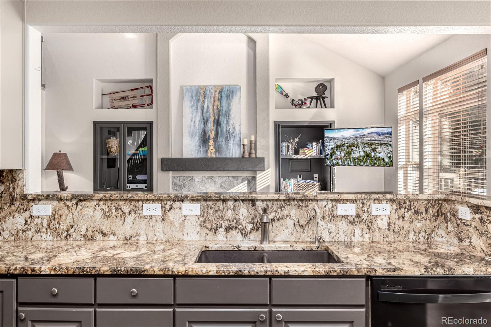 MLS Image #11 for 308  red hawk circle,silverthorne, Colorado