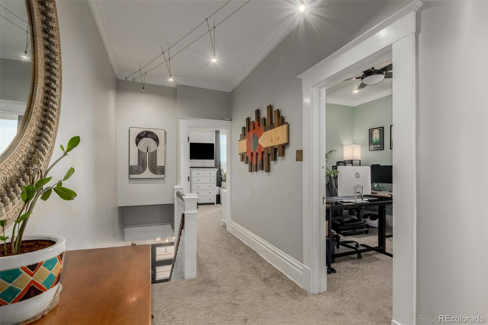 MLS Image #10 for 300 s lincoln street,denver, Colorado