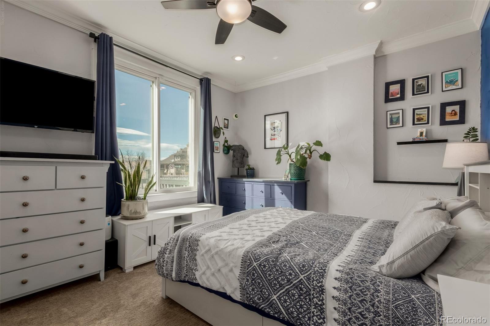 MLS Image #11 for 300 s lincoln street,denver, Colorado