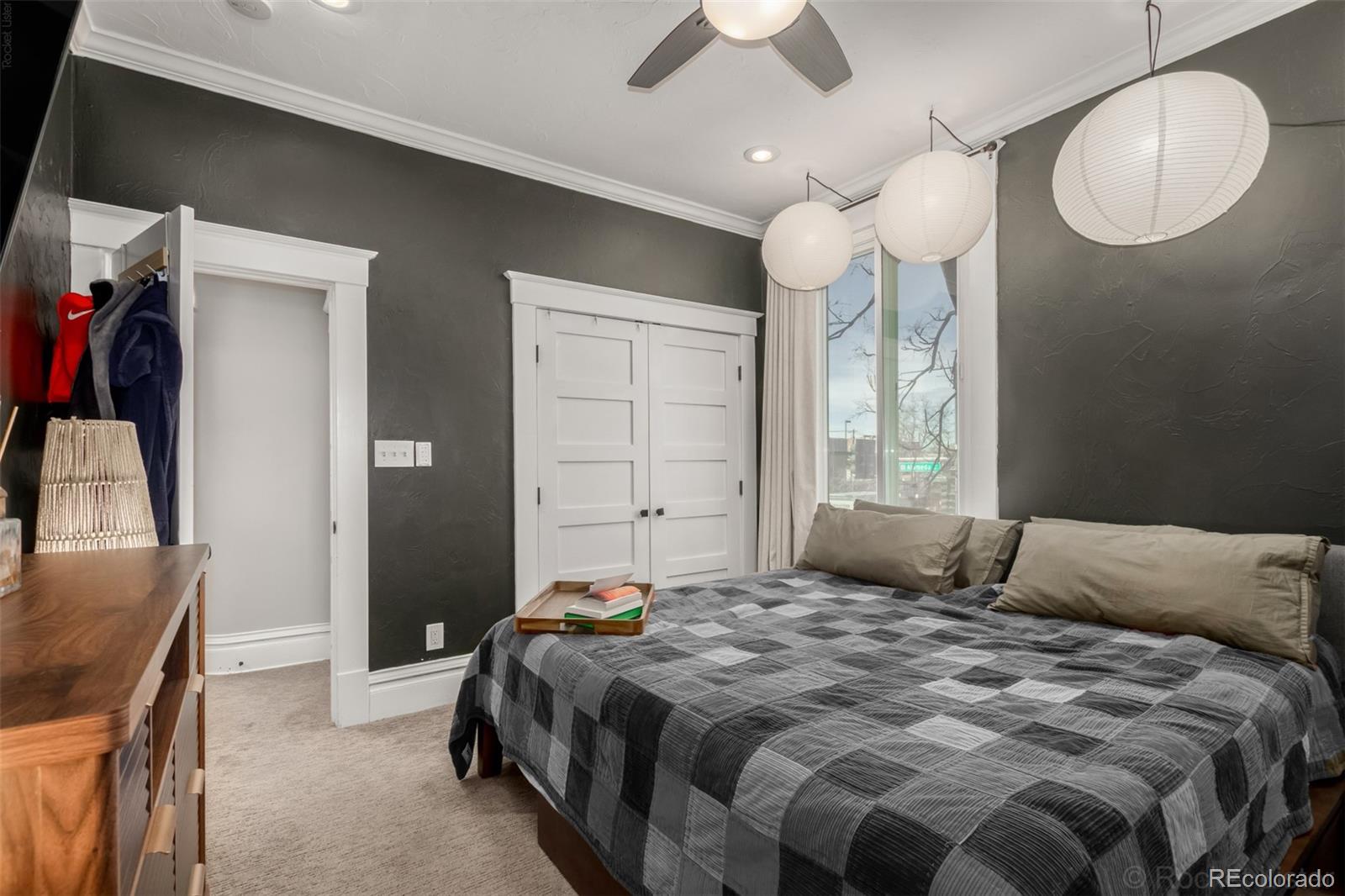 MLS Image #15 for 300 s lincoln street,denver, Colorado