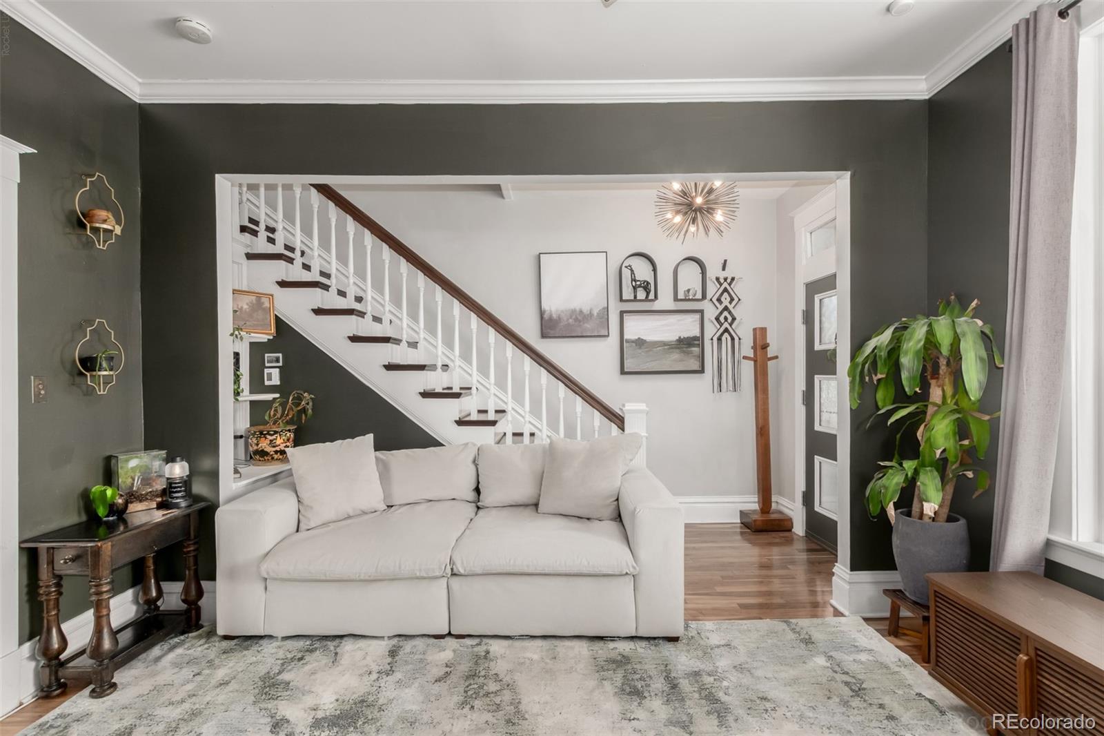 MLS Image #2 for 300 s lincoln street,denver, Colorado
