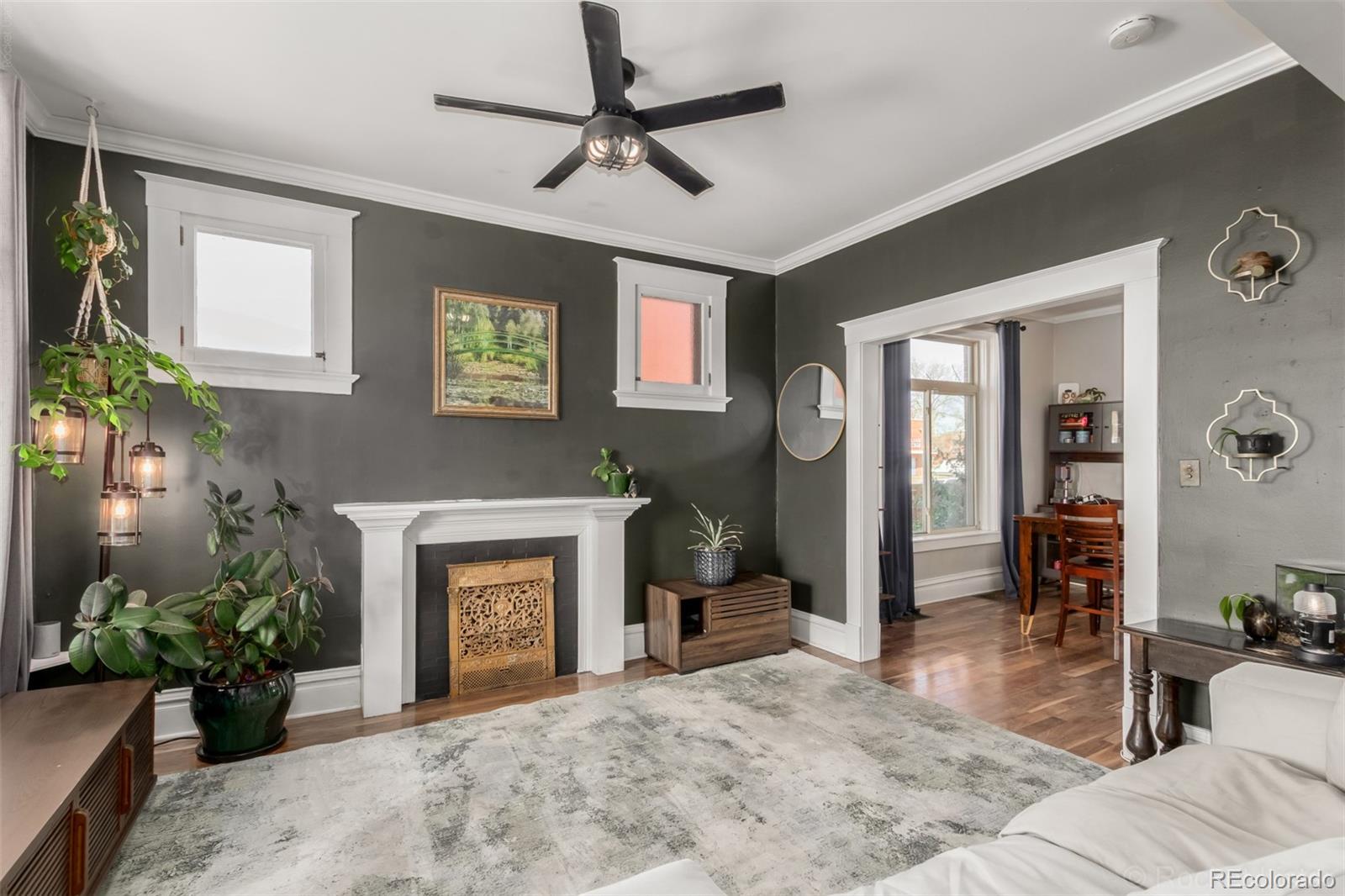 MLS Image #3 for 300 s lincoln street,denver, Colorado