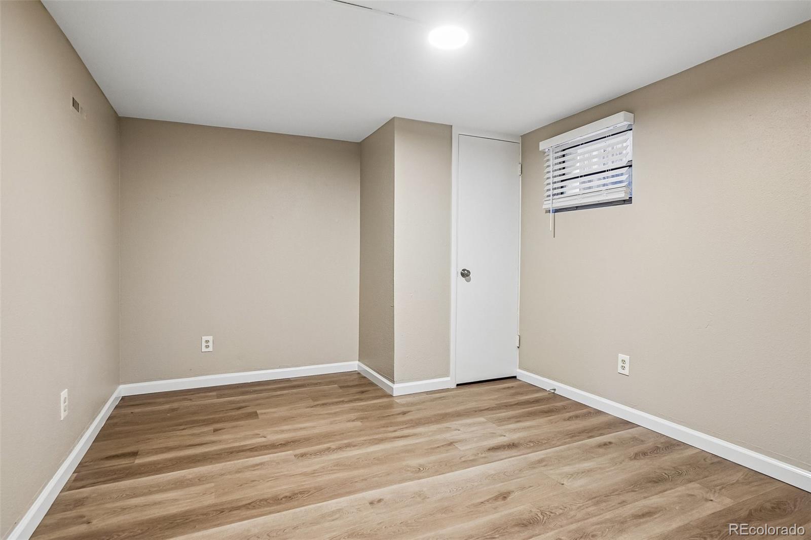 MLS Image #30 for 3504 n york street,denver, Colorado