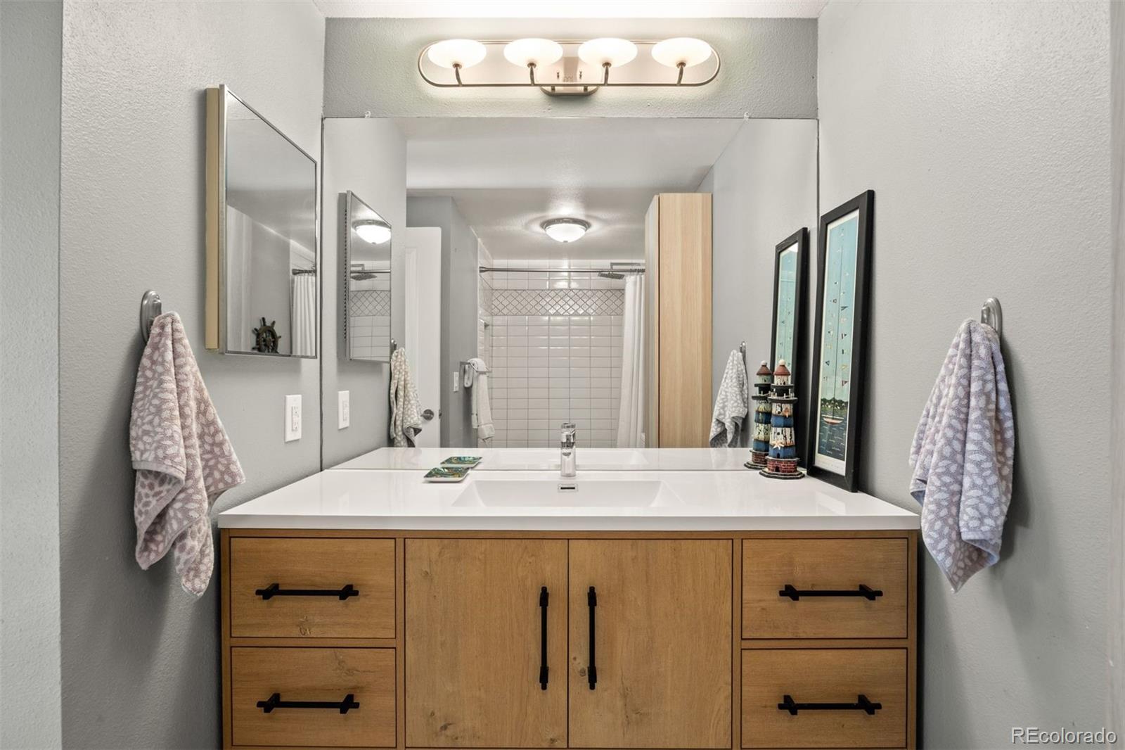 MLS Image #13 for 7359 s monaco street,englewood, Colorado