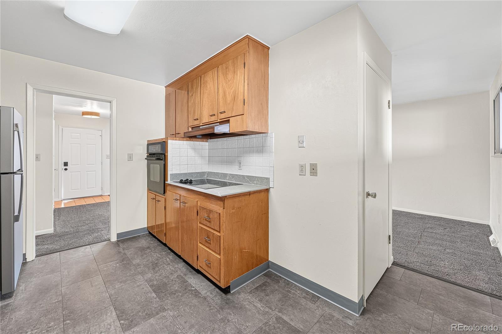 MLS Image #11 for 1505 s lamar street,denver, Colorado