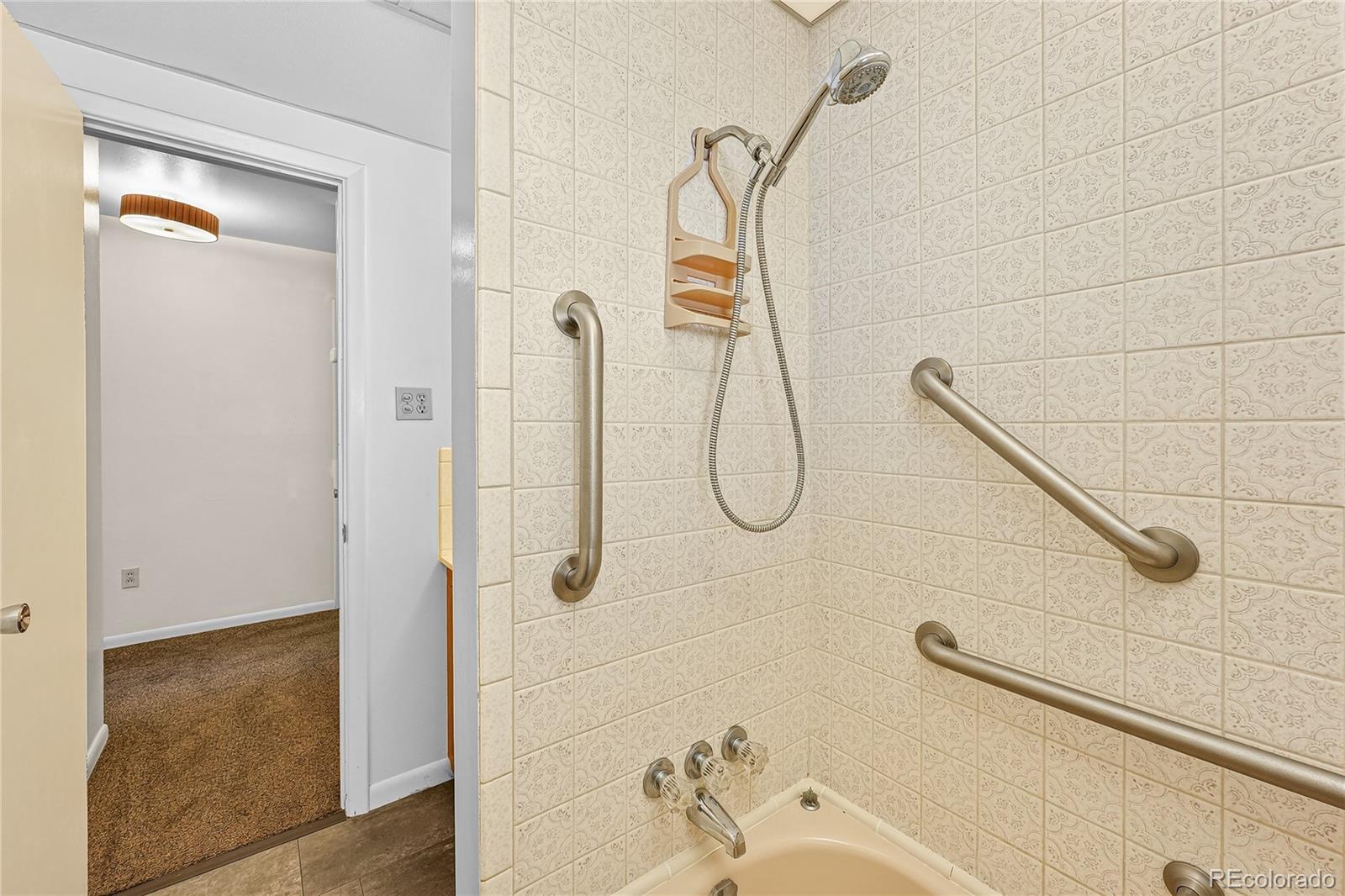 MLS Image #16 for 1505 s lamar street,denver, Colorado
