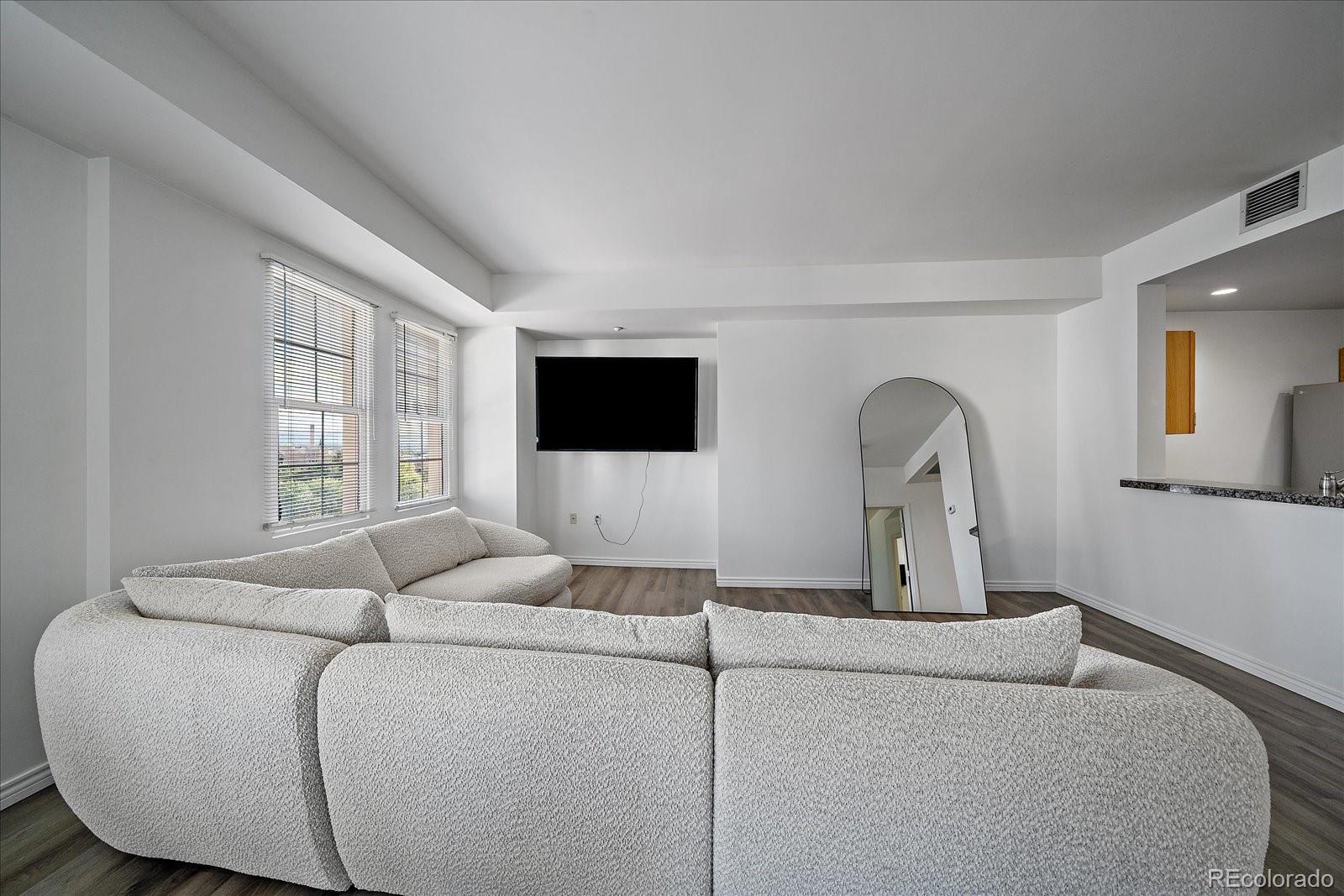 MLS Image #6 for 300 w 11th avenue 6e,denver, Colorado