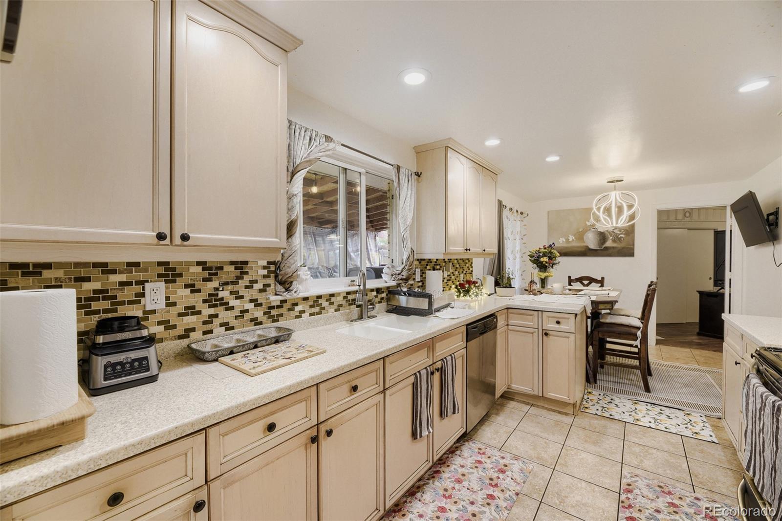 MLS Image #8 for 535  zenobia street,denver, Colorado